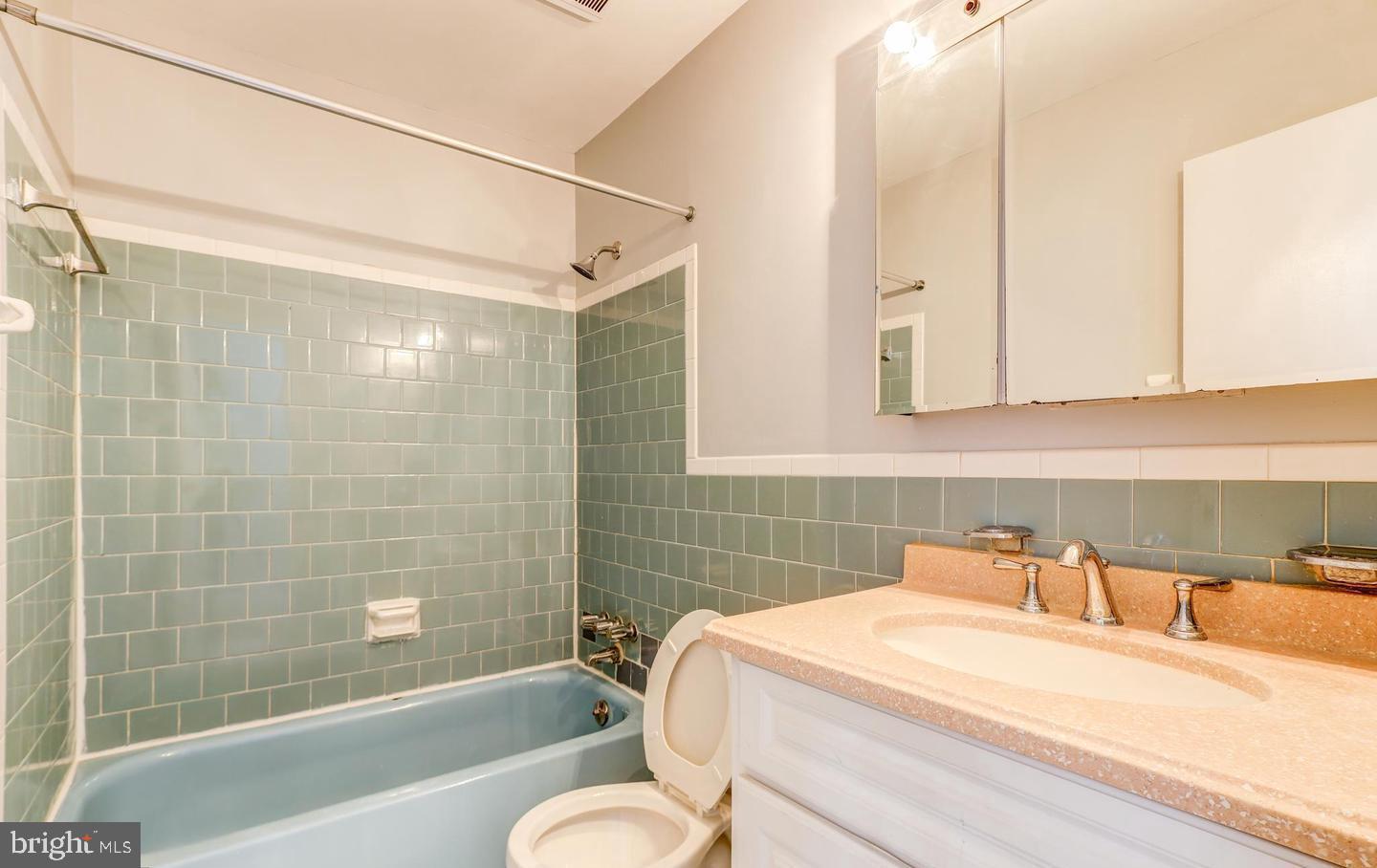 BEDFORD TOWNE CONDO - Residential