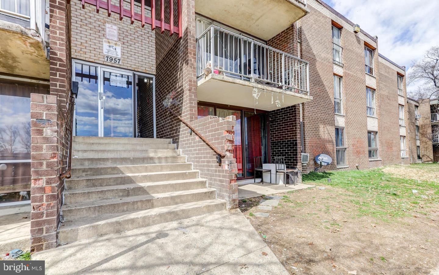 BEDFORD TOWNE CONDO - Residential