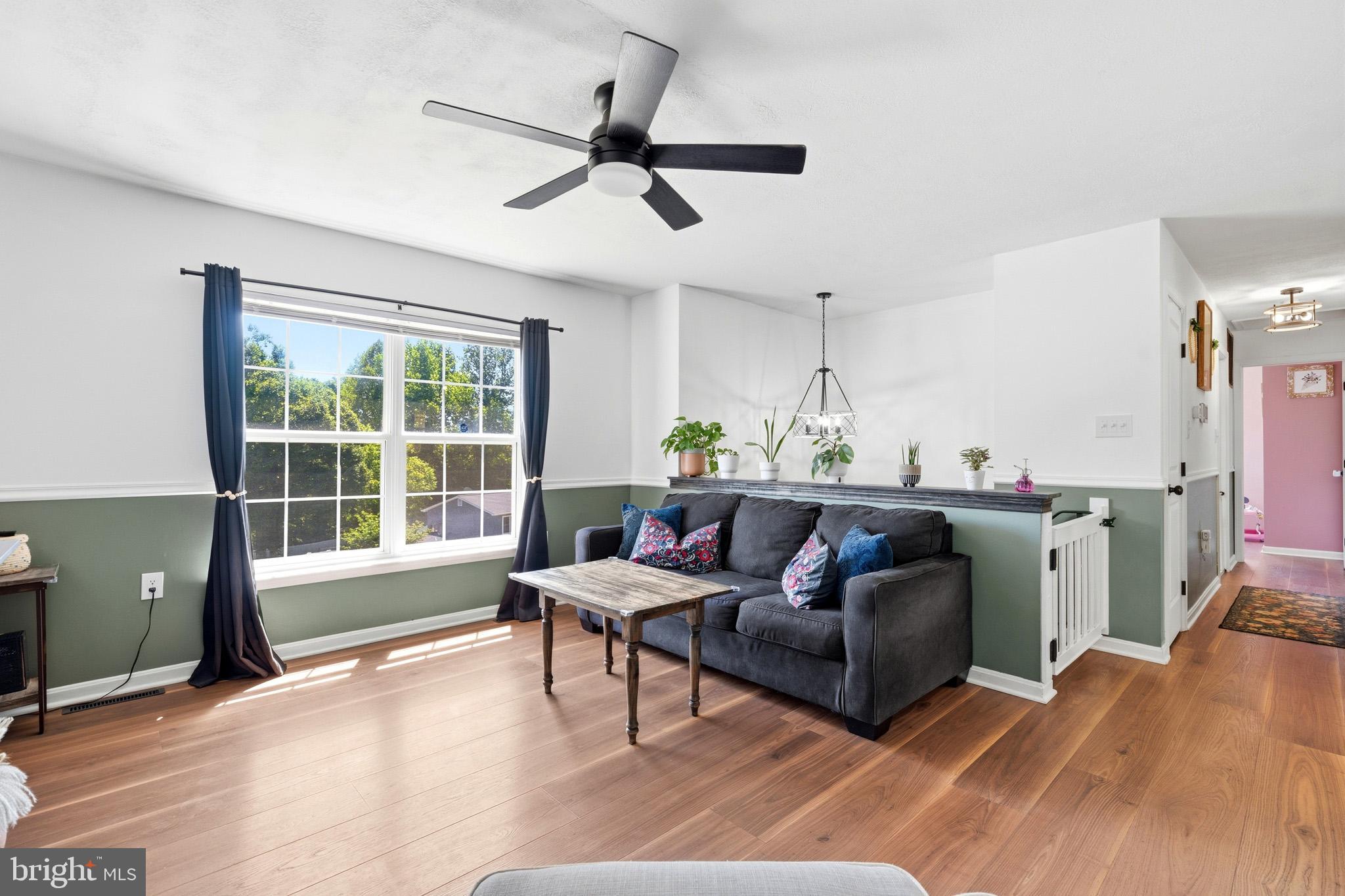 LAUREL RIDGE - Residential
