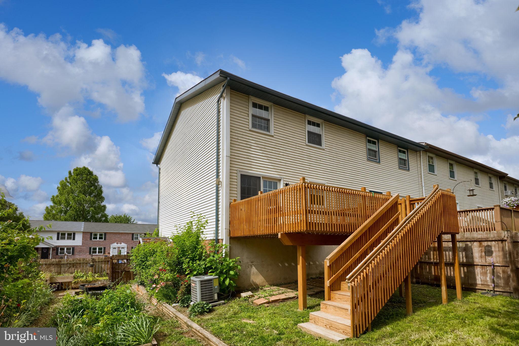 ROSEDALE - Residential