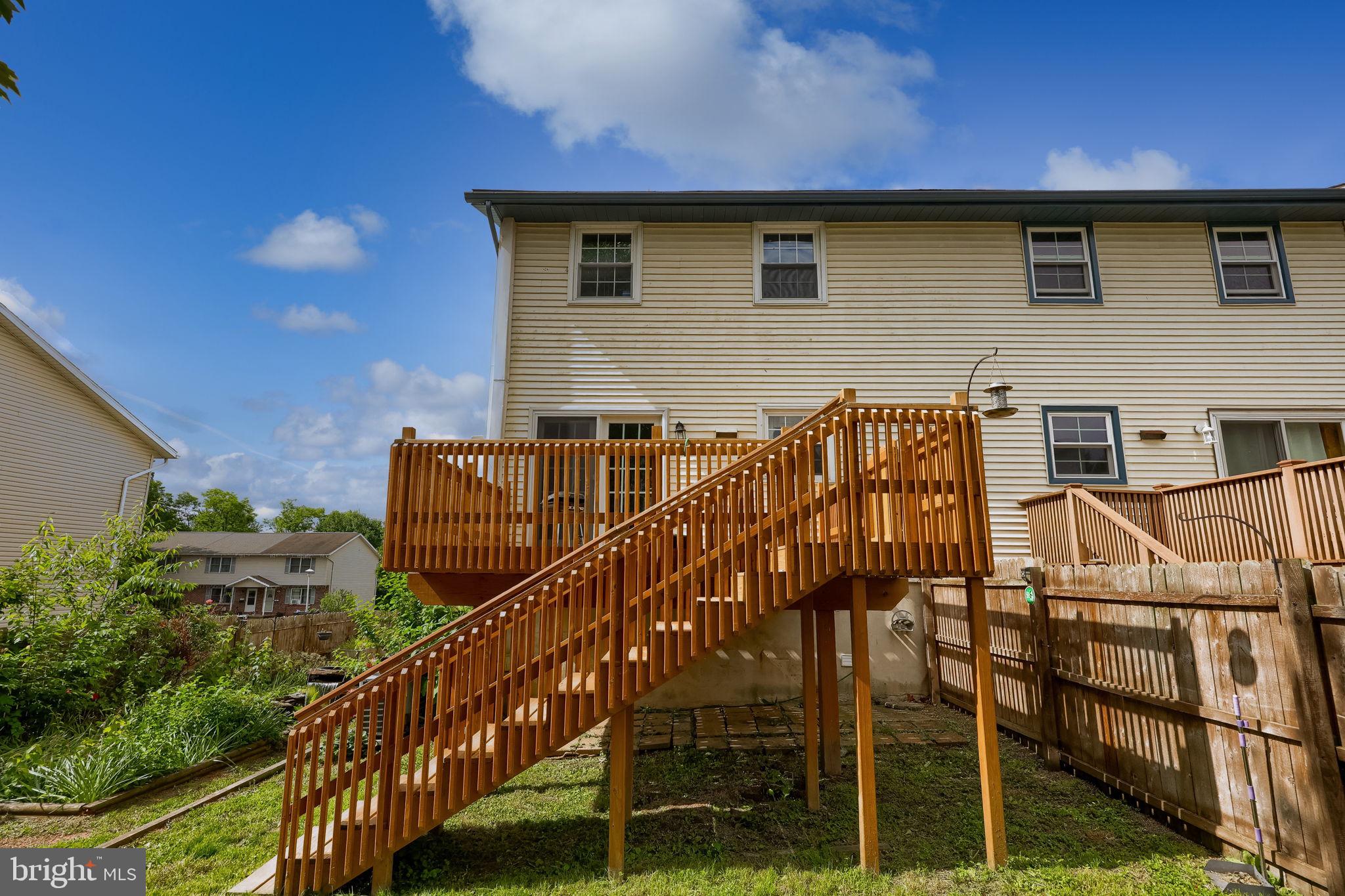 ROSEDALE - Residential