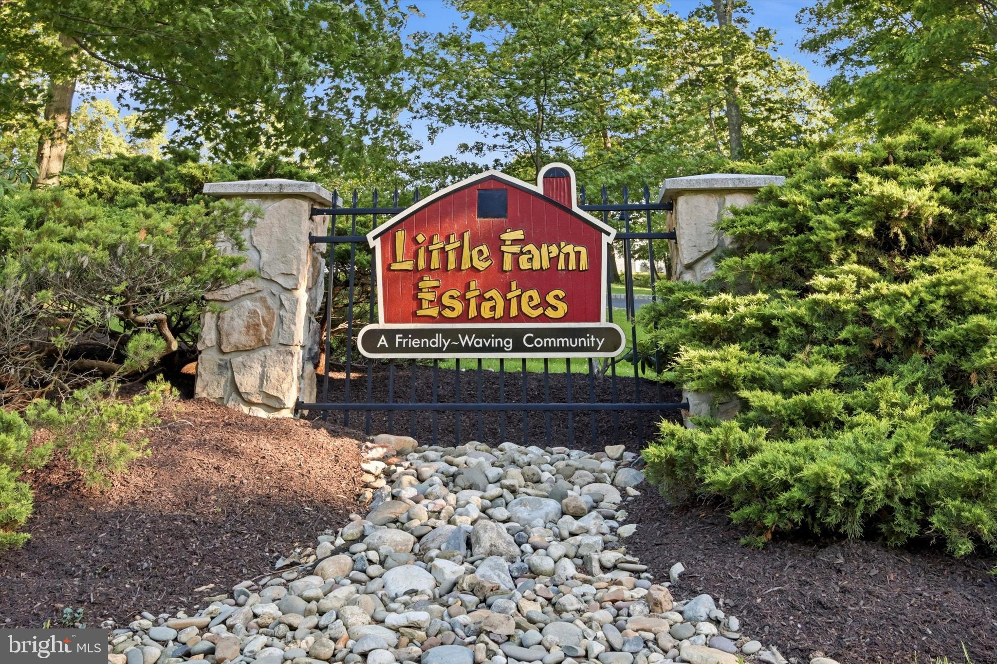 LITTLE FARM ESTATES - Residential