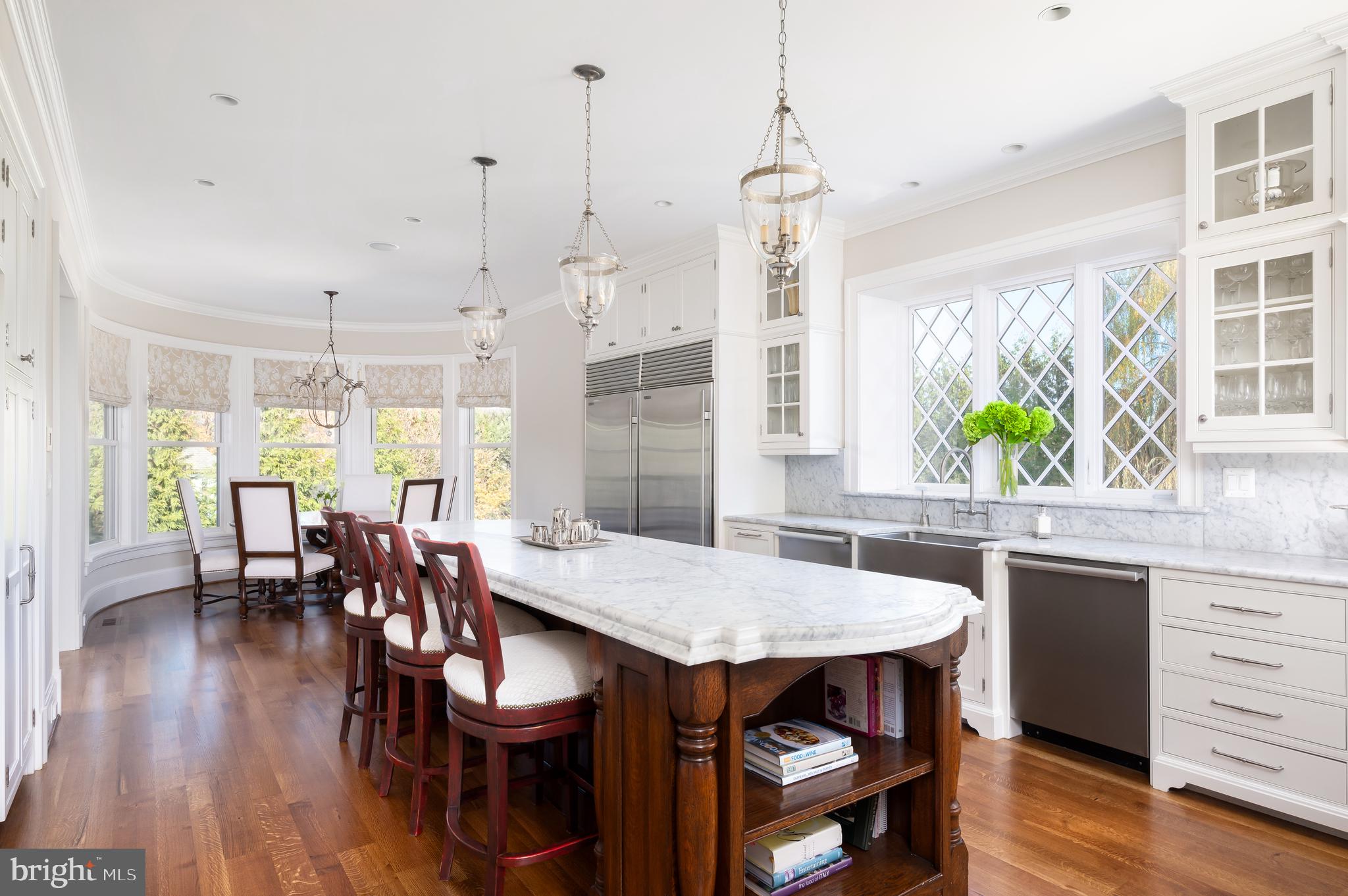 FOREST HILLS - Residential
