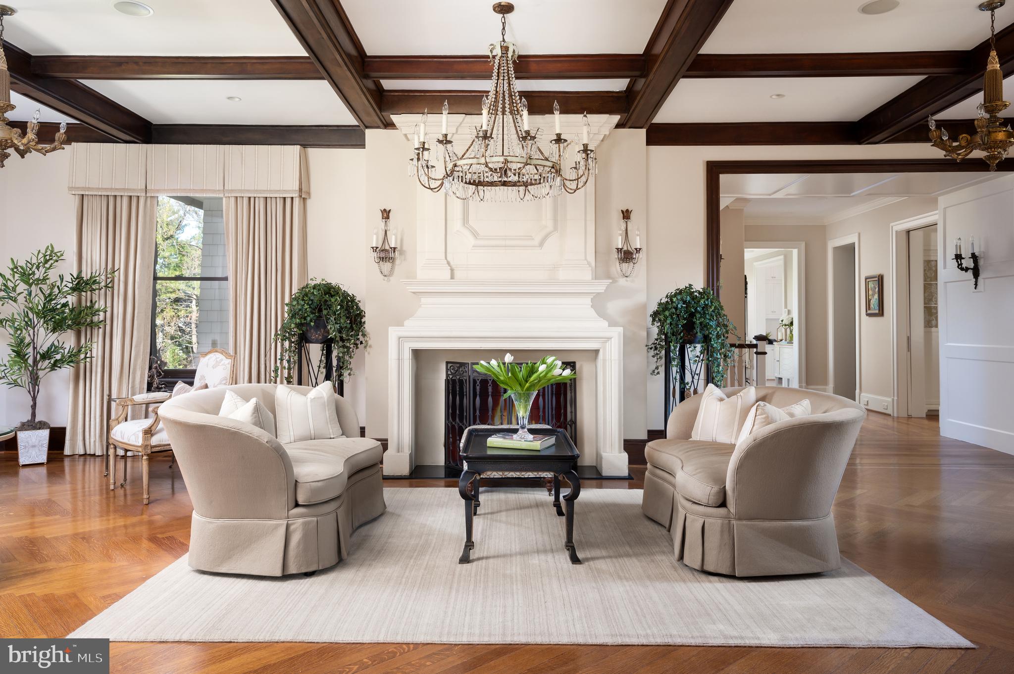 FOREST HILLS - Residential
