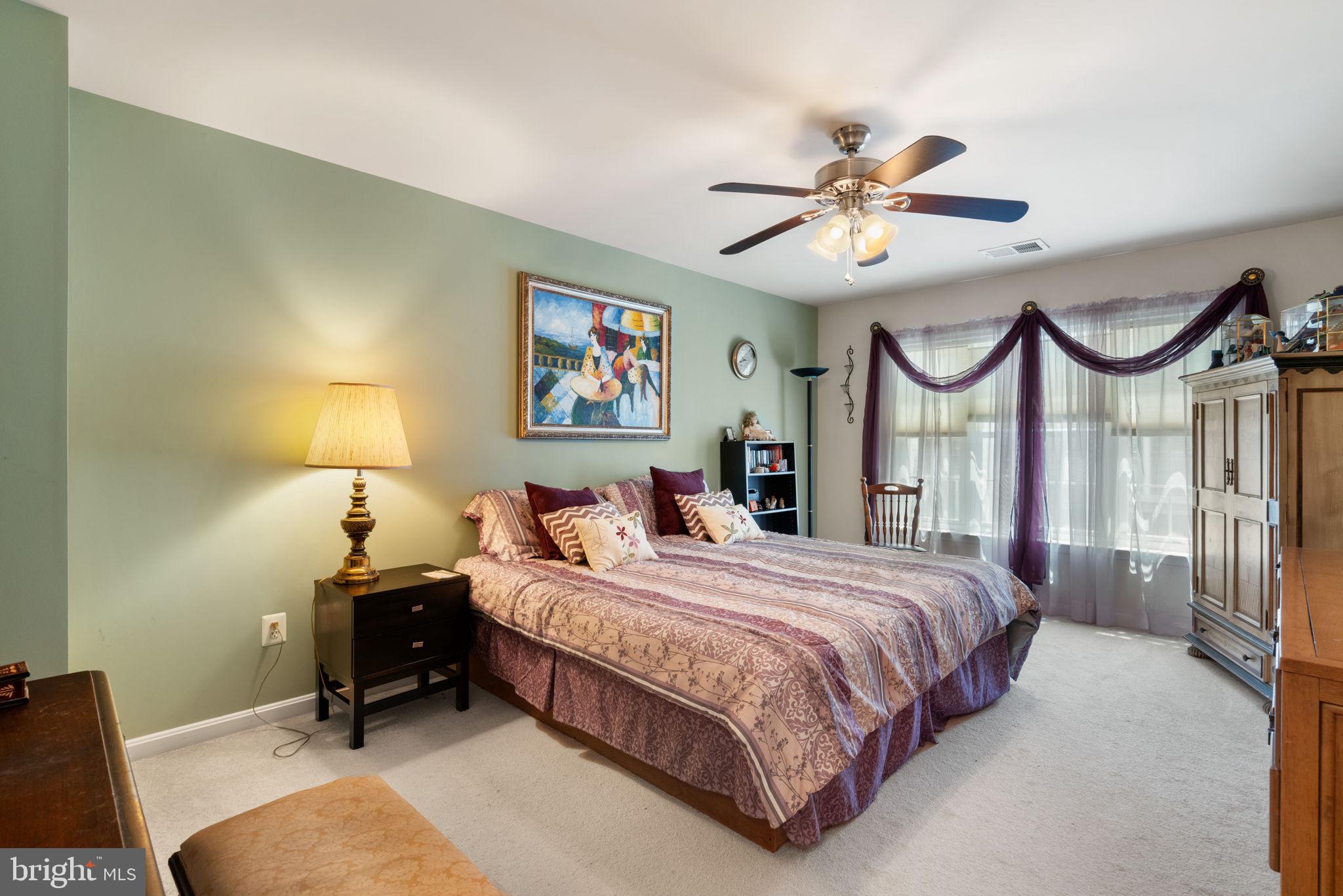 CHATSWORTH VILLAGE CONDO - Residential