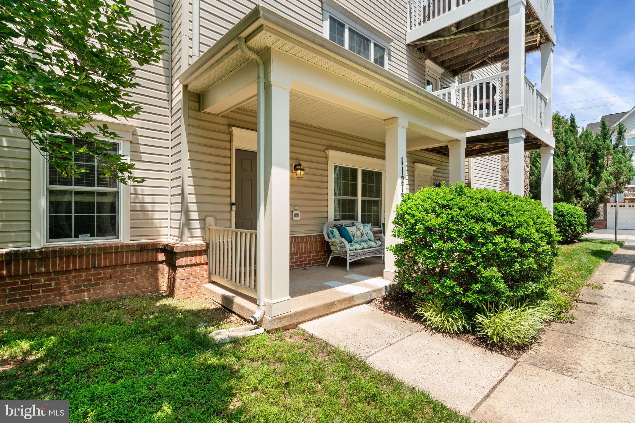 CHATSWORTH VILLAGE CONDO - Residential