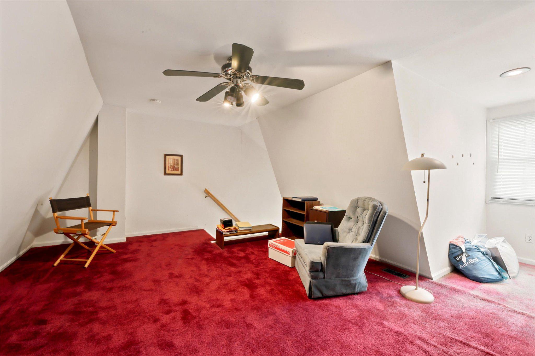CAMBRIDGE SQ - Residential