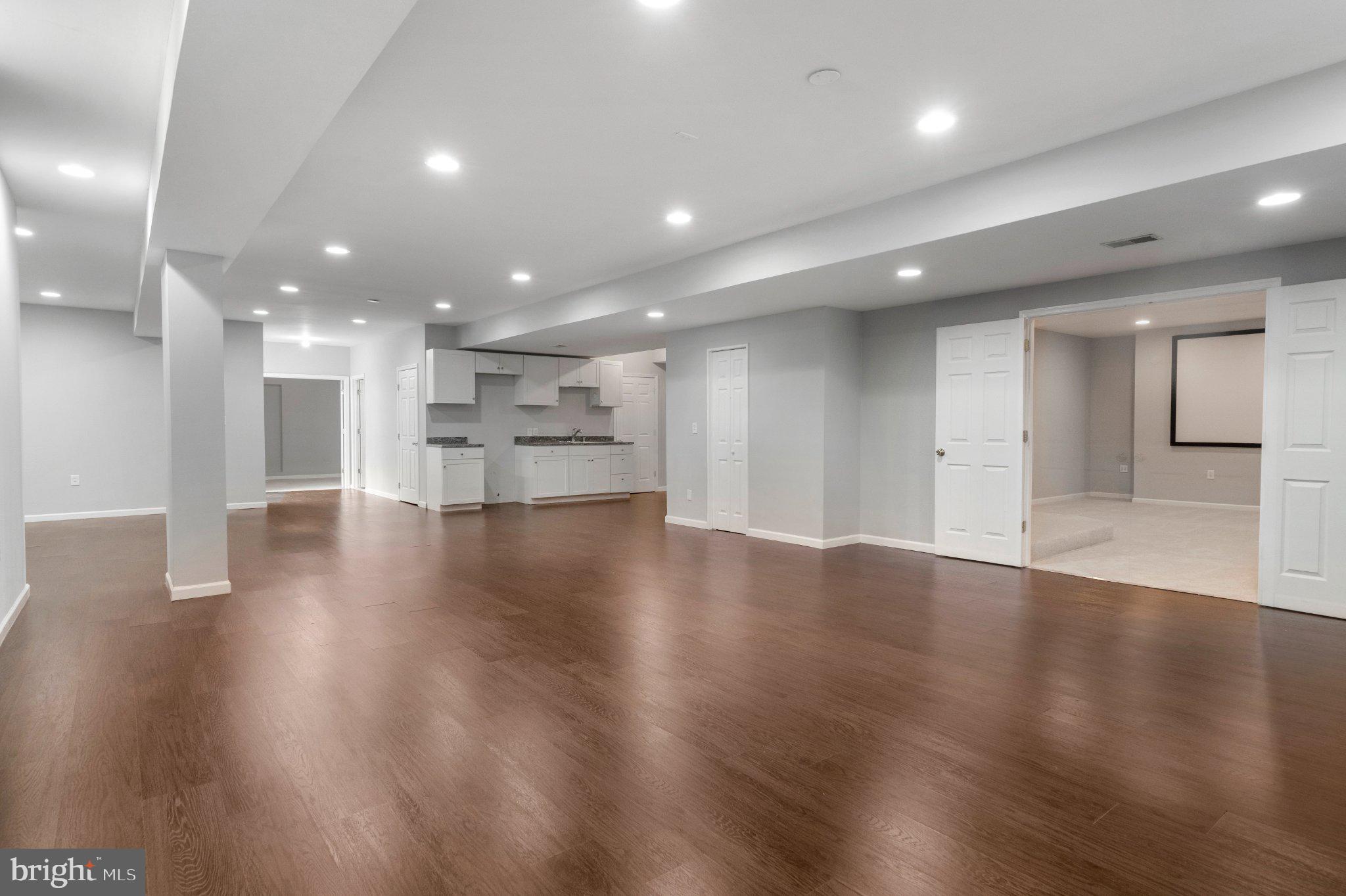 WALNUT RIDGE - Residential