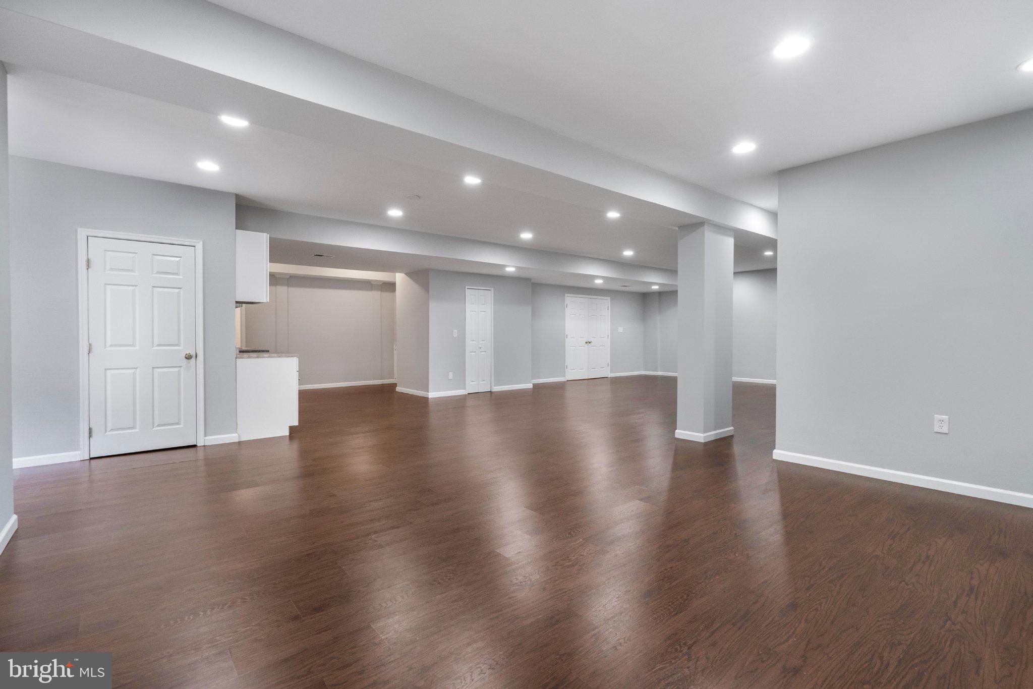 WALNUT RIDGE - Residential
