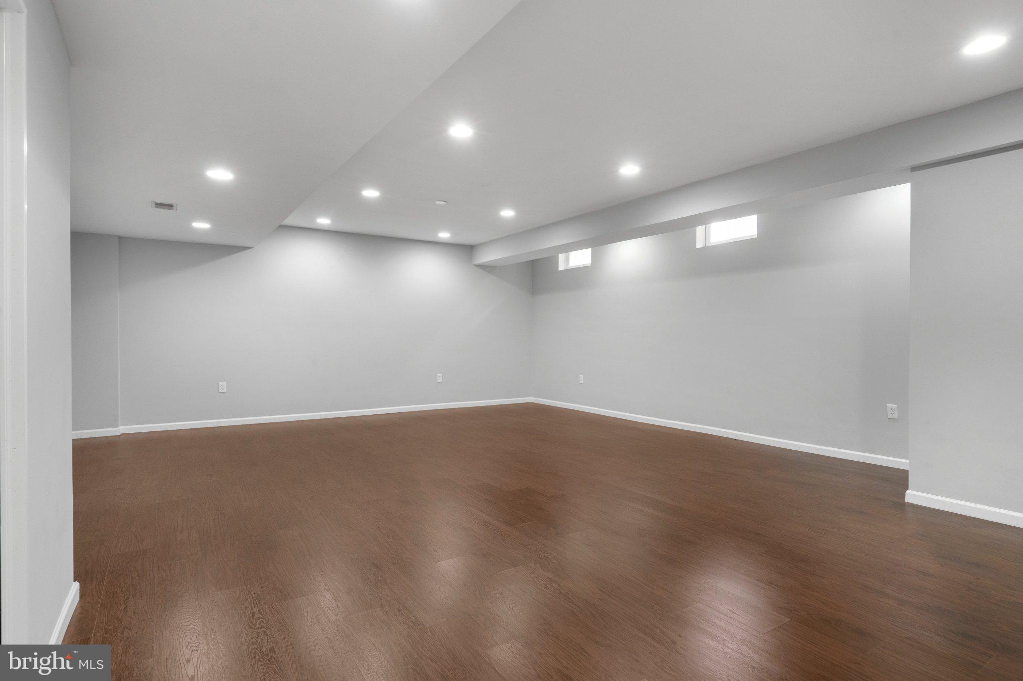 WALNUT RIDGE - Residential