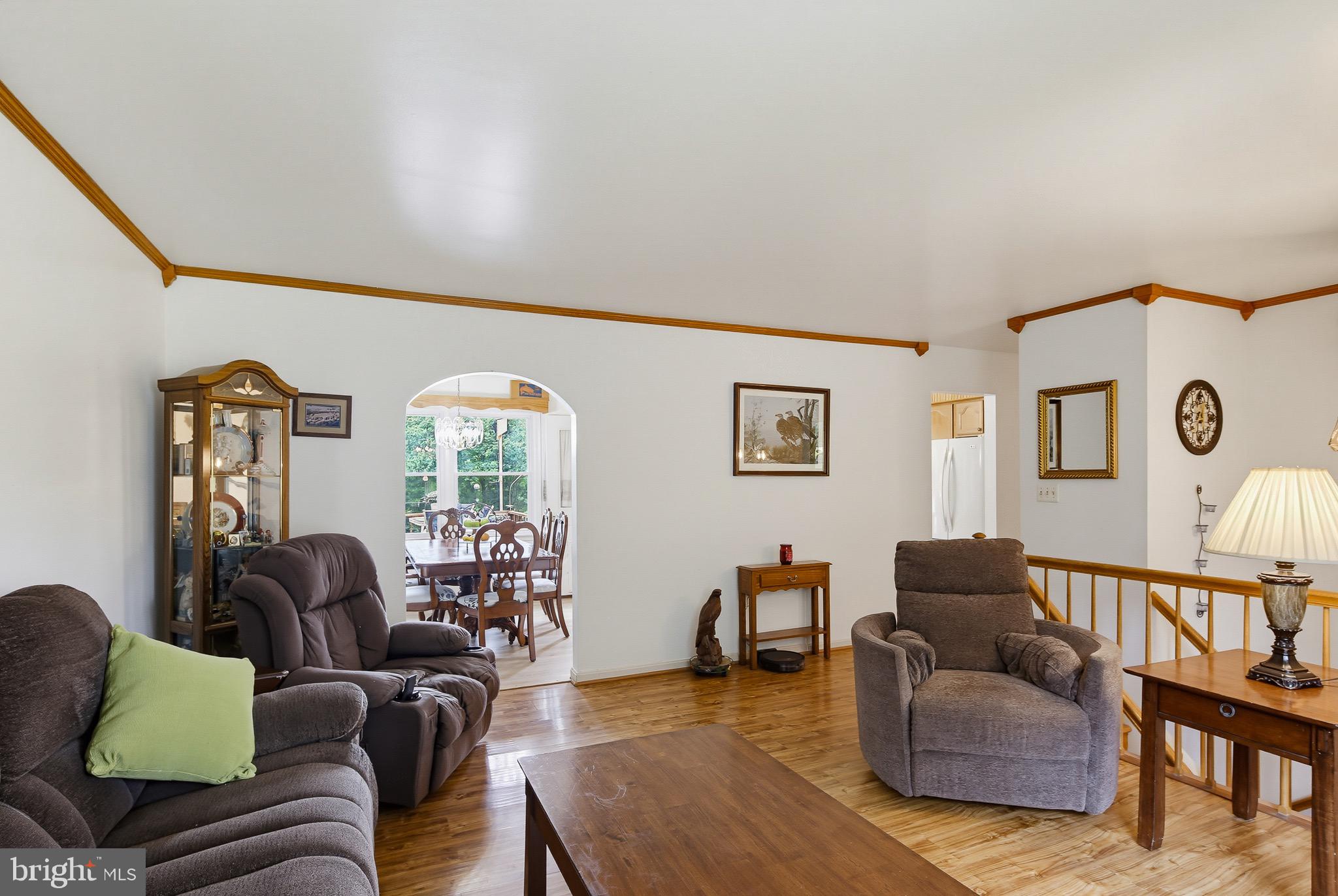 LAWNDALE ACRES - Residential