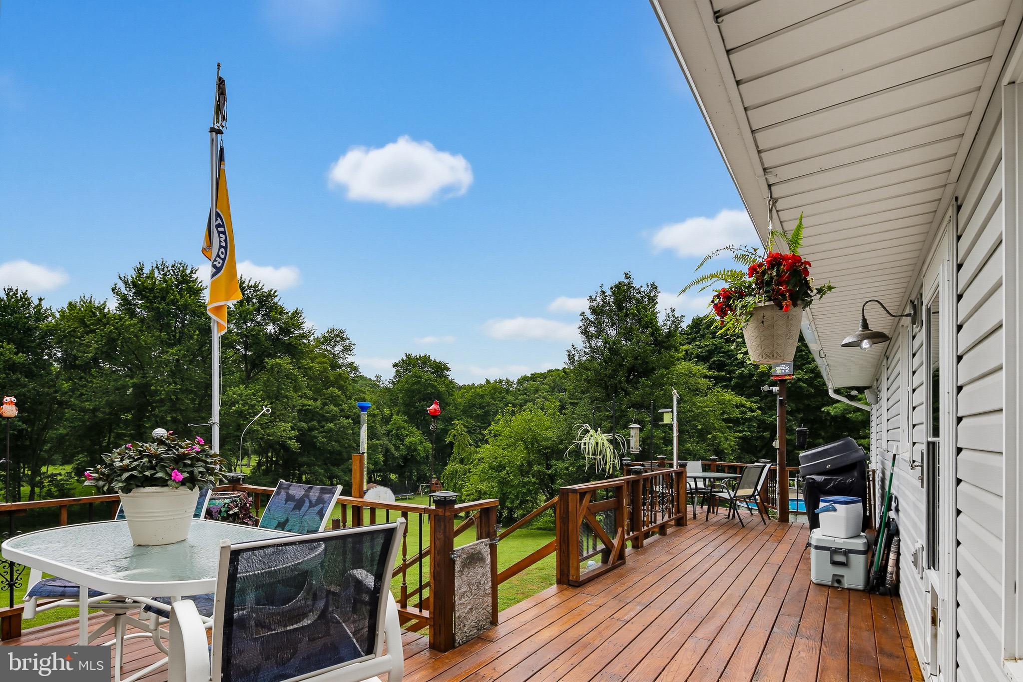 LAWNDALE ACRES - Residential