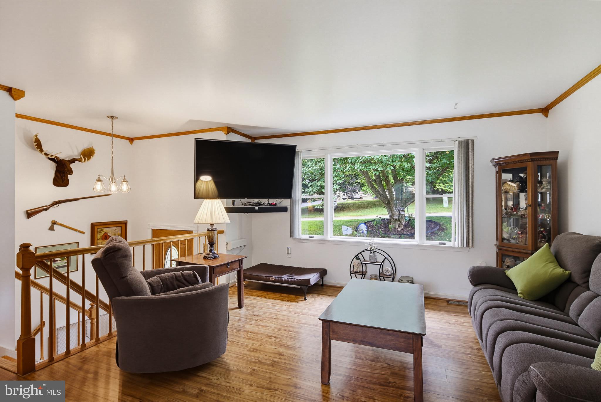 LAWNDALE ACRES - Residential