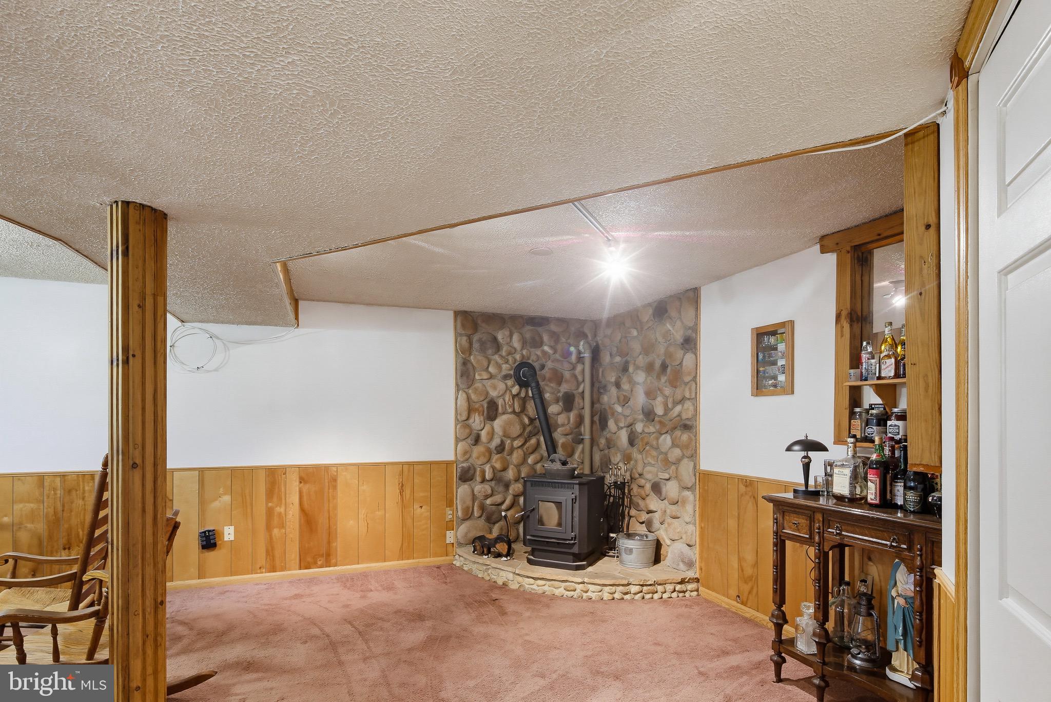 LAWNDALE ACRES - Residential