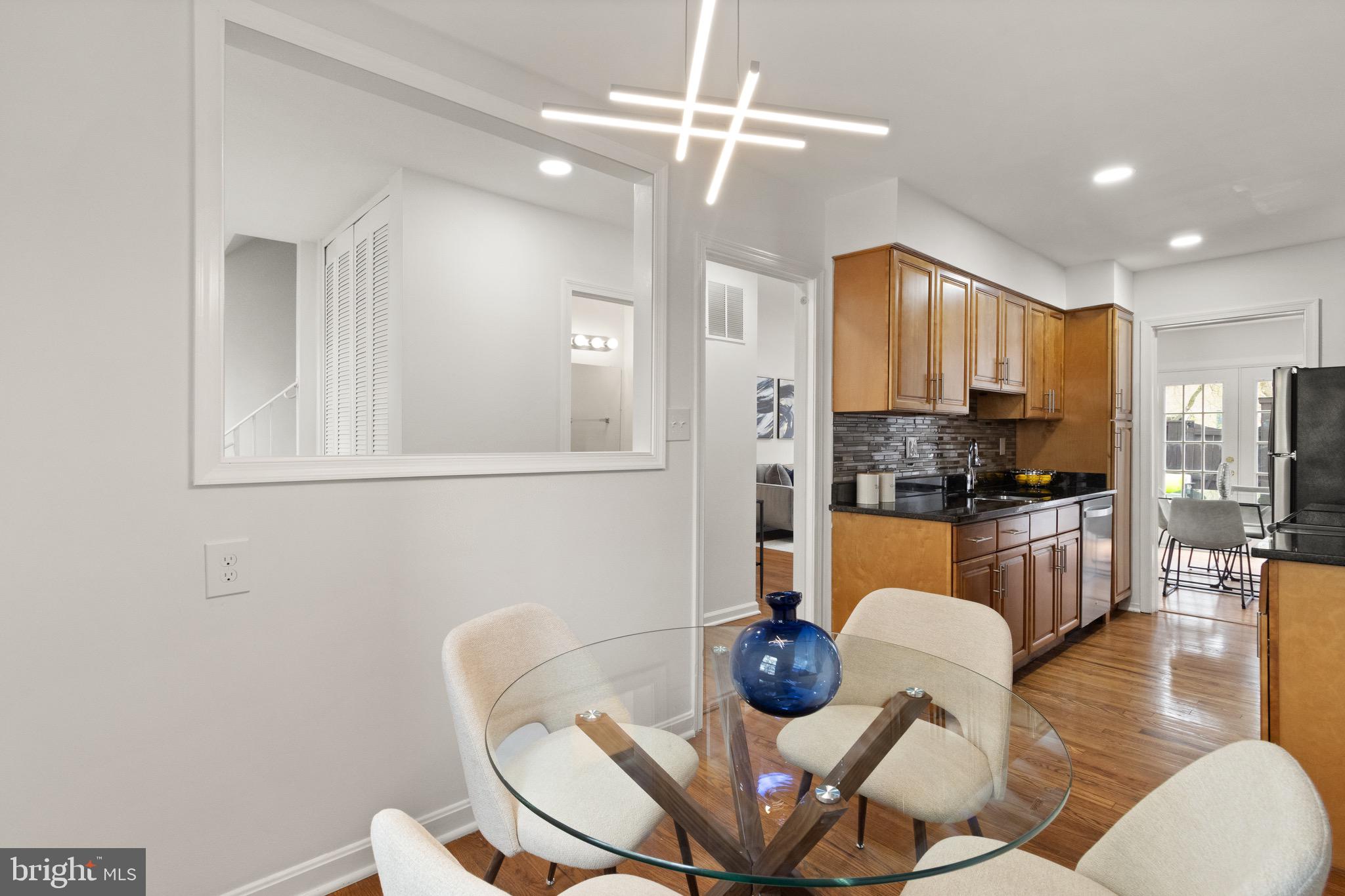 SPRINGFIELD VILLAGE - Residential