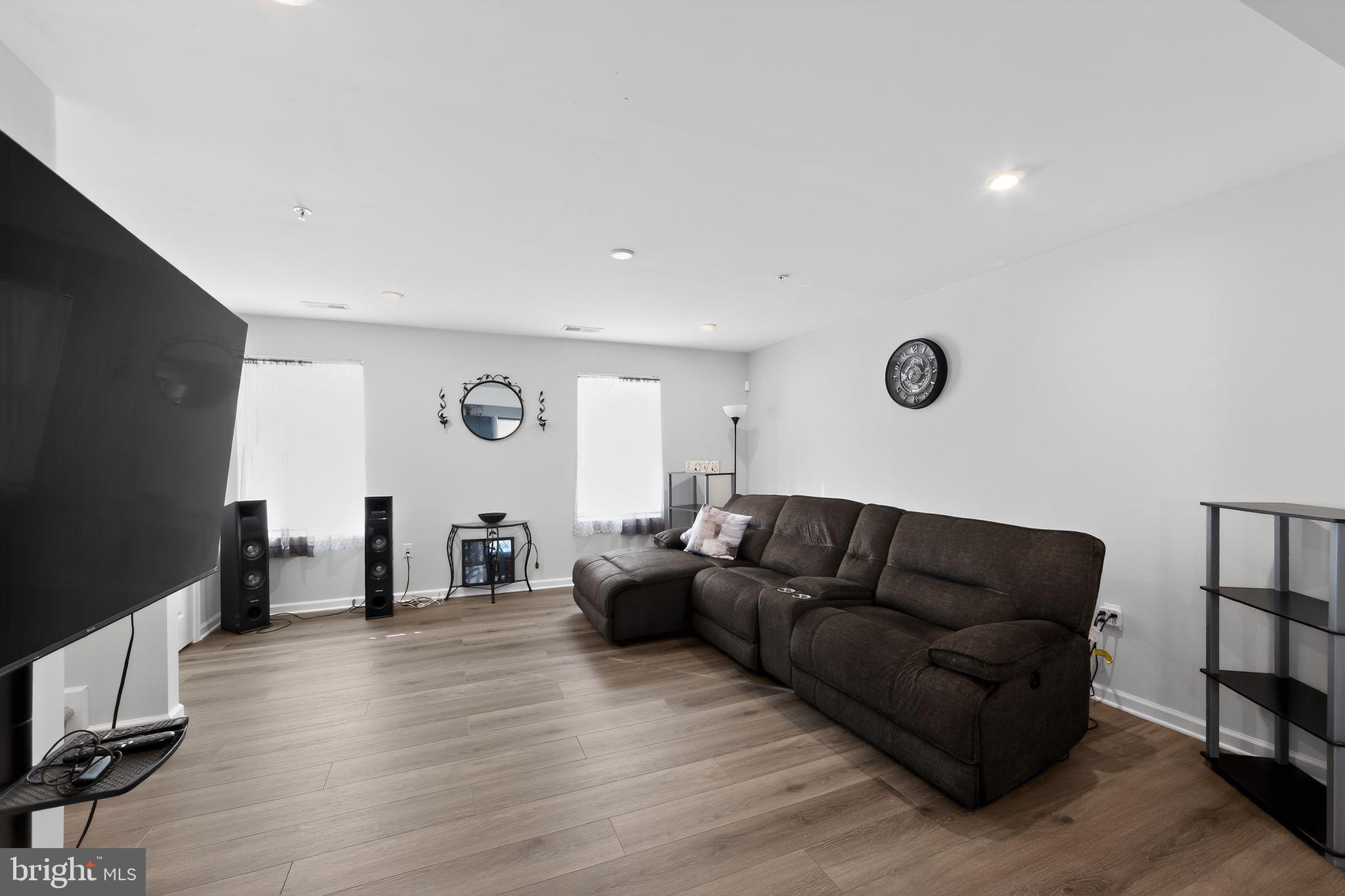 SOUTHVIEW - Residential