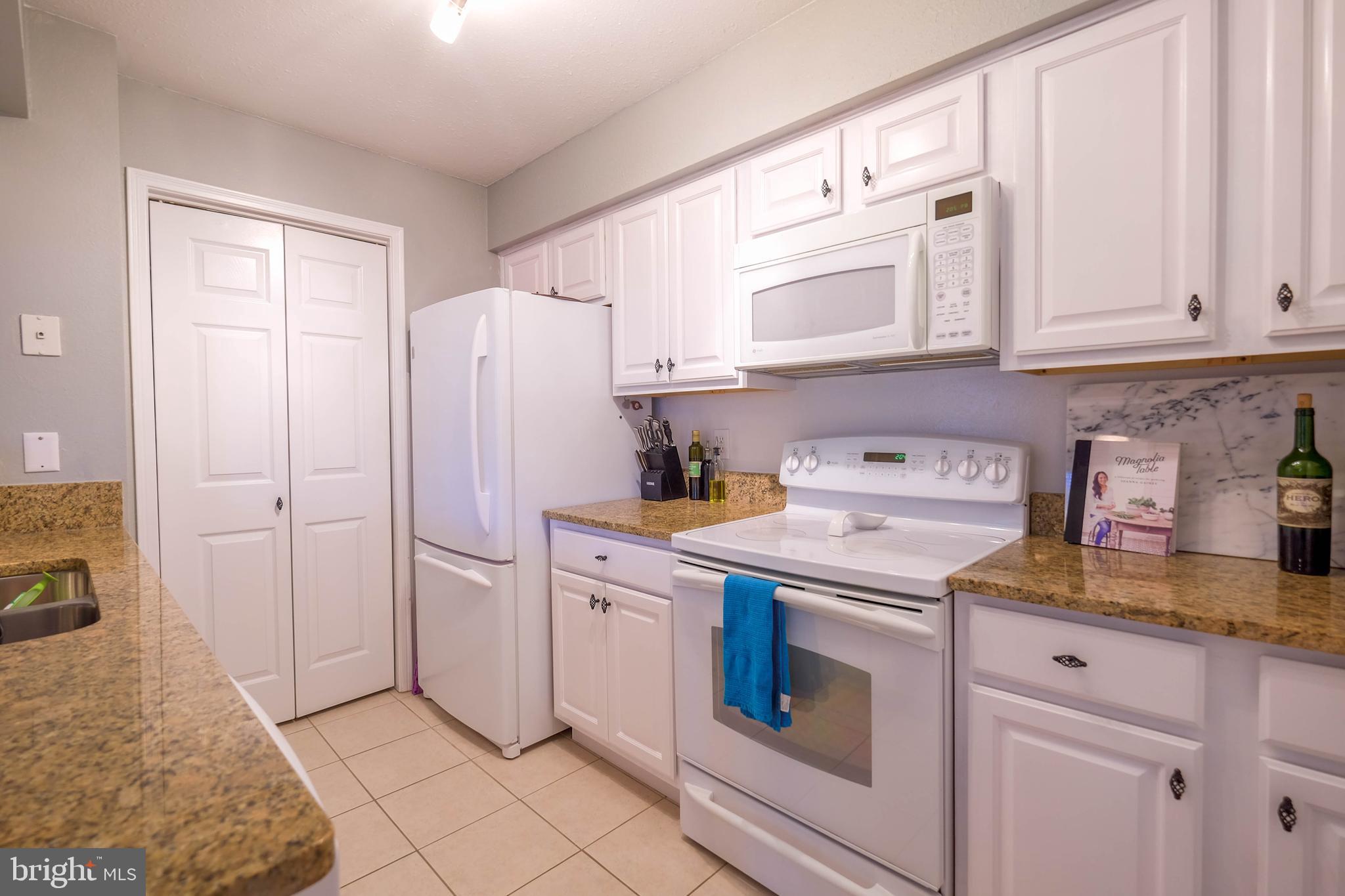 Amazing 2nd level 1 bd condo for rent in Gated Community in Alexandria near 395 and King St. Minutes to Amazon HQ2 and Pentagon. Covered Parking spot! Community Shuttle to metro. Very nicely updated kitchen and LARGE balconey, with Washer/Dryer in your home! Pets will be considered. Available for immediate move-in. Credit above 630, annual income should exceed 64,000, no evictions, foreclosures, bankruptcies in prior 7 years, no outstanding collections. Pets considered on a case by case basis with deposit and additional rent.