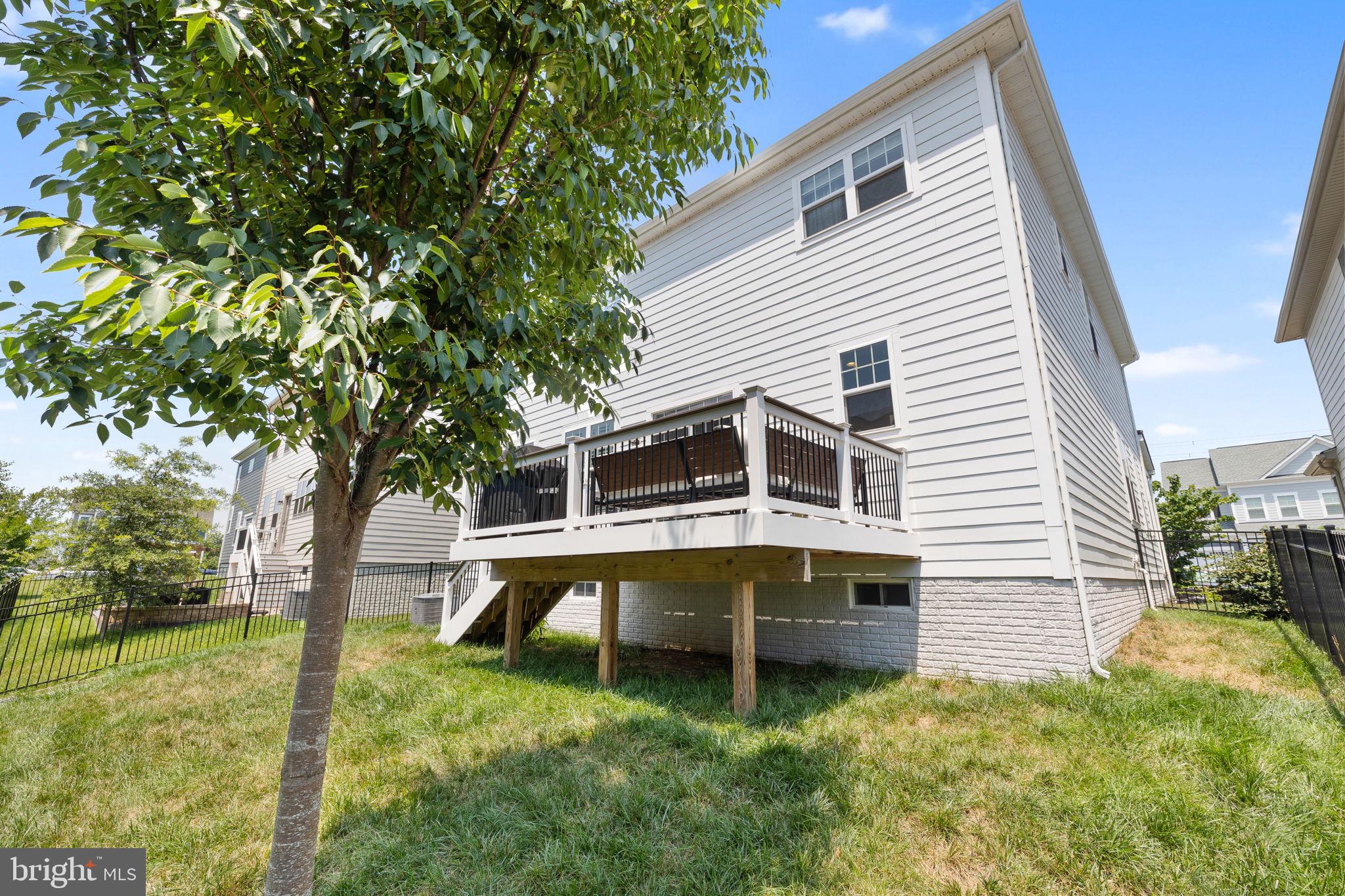 POTOMAC SHORES - Residential