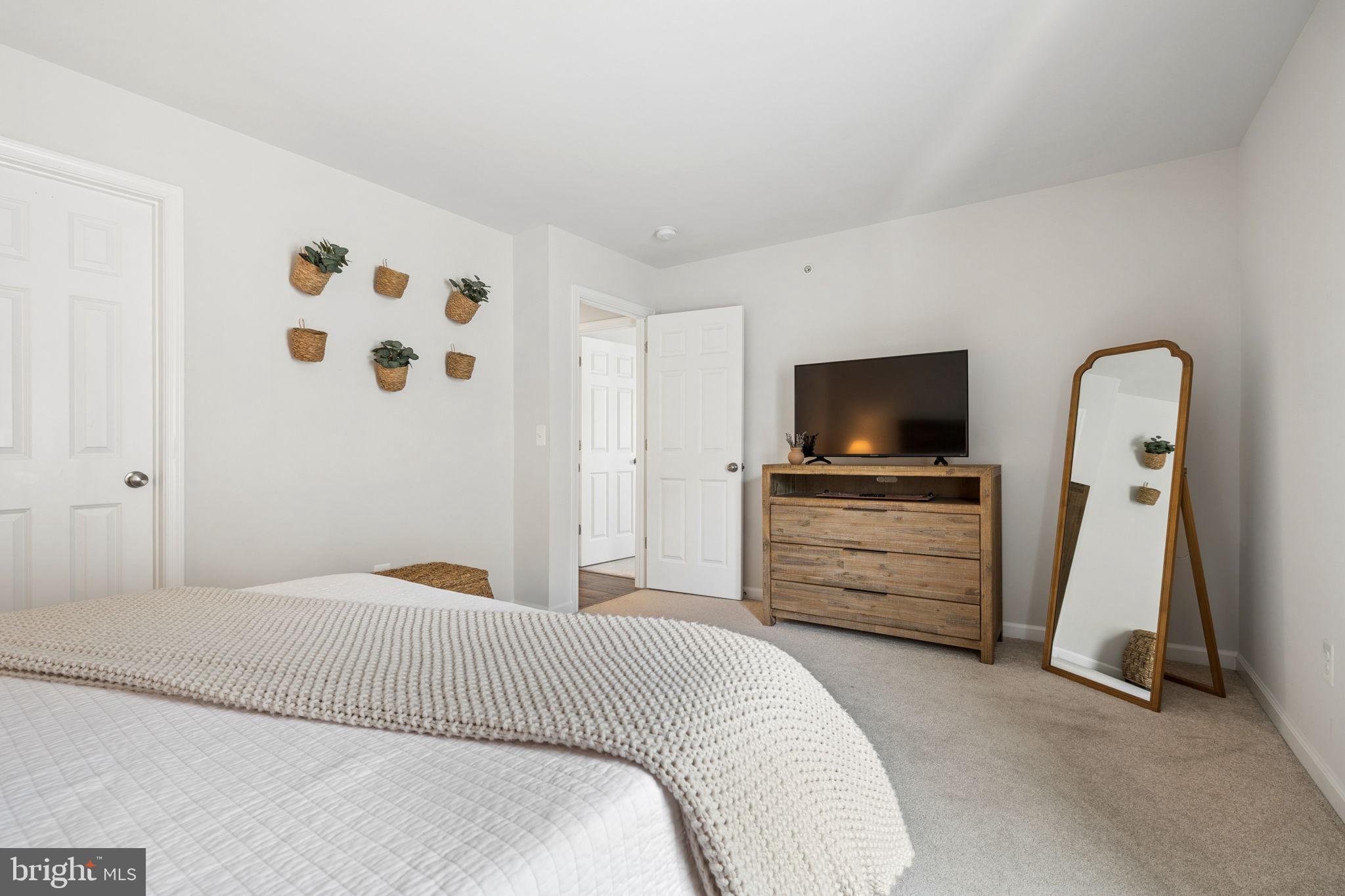 POTOMAC SHORES - Residential