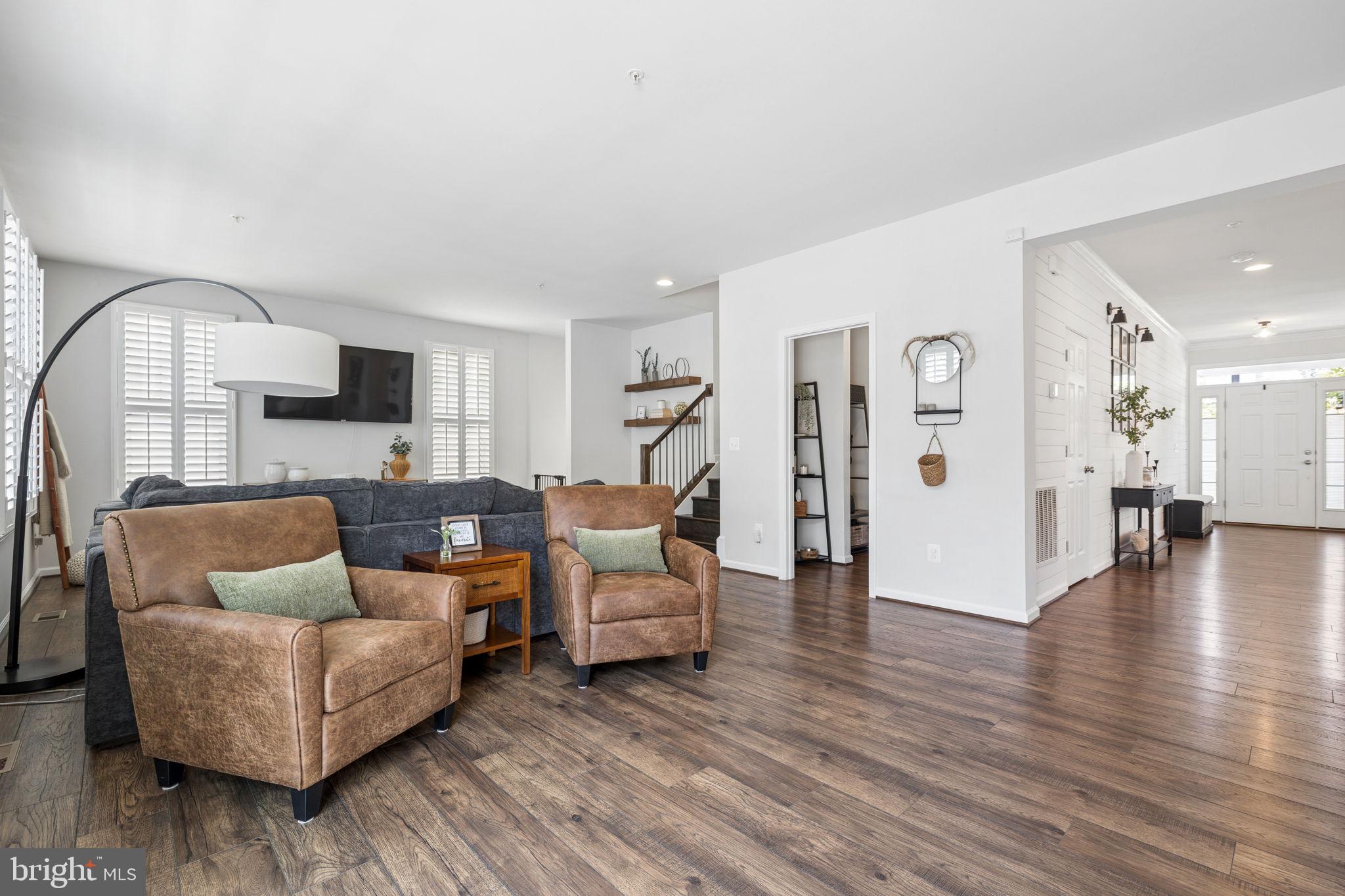 POTOMAC SHORES - Residential