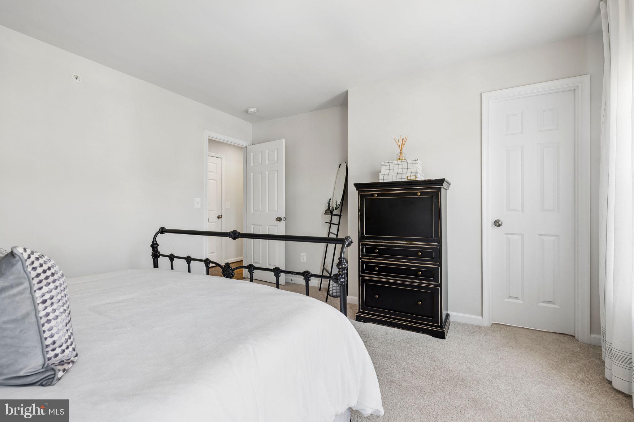 POTOMAC SHORES - Residential