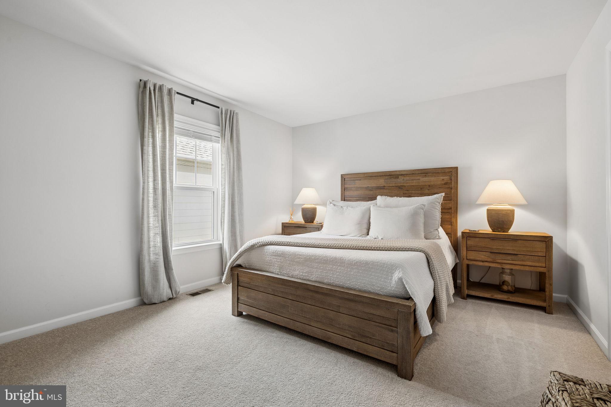 POTOMAC SHORES - Residential