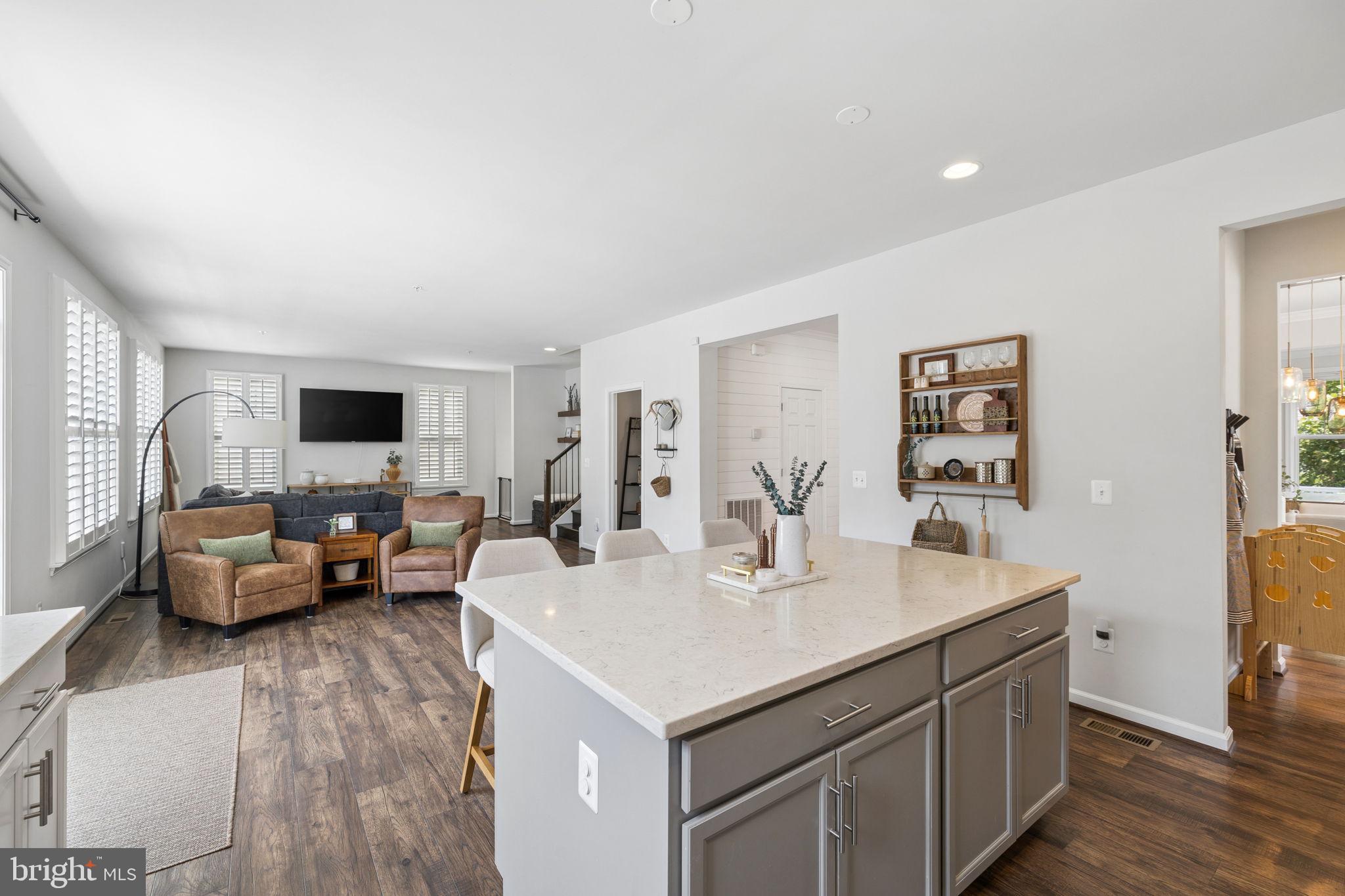POTOMAC SHORES - Residential