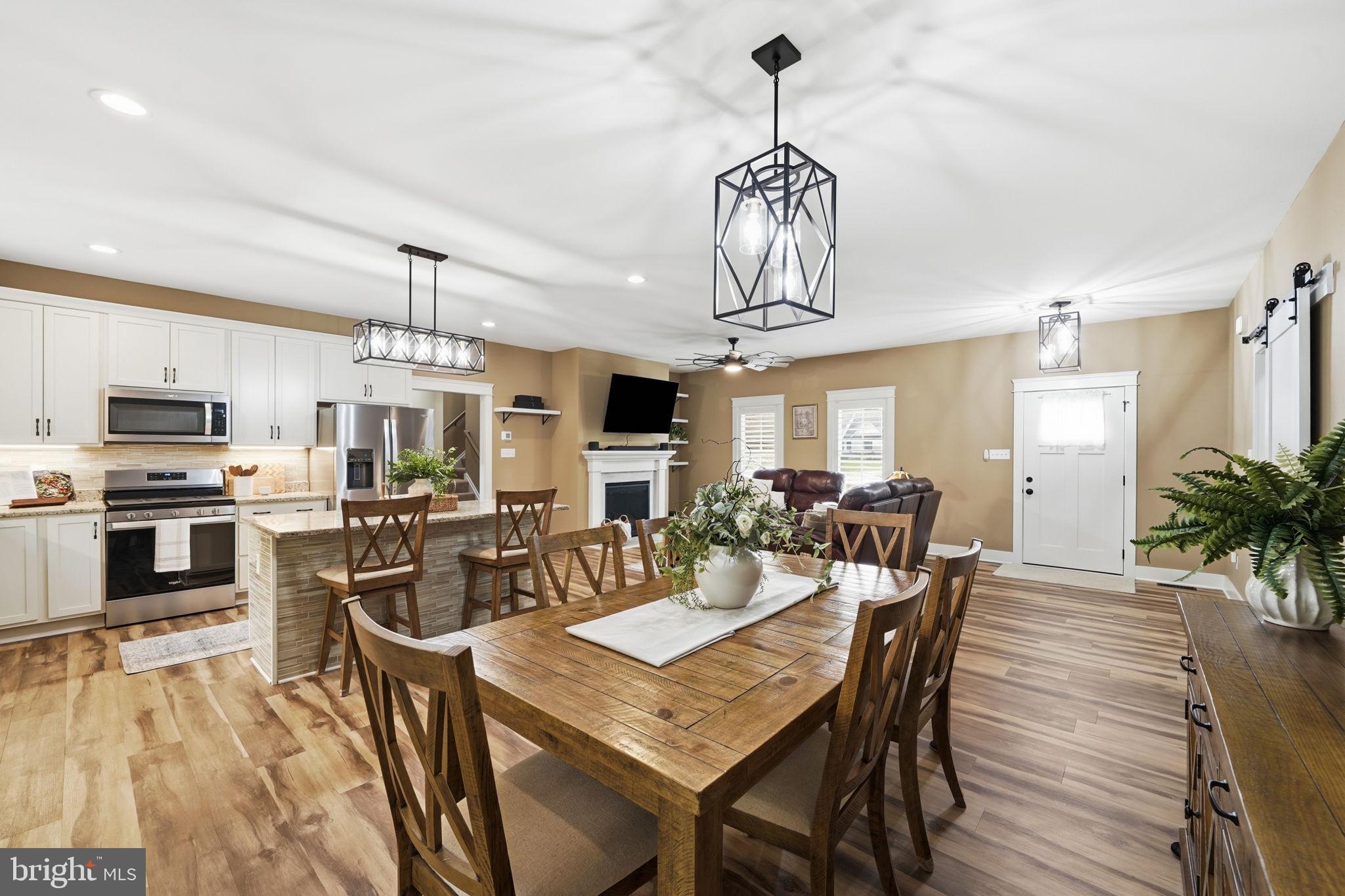 BEAR CASTLE - Residential