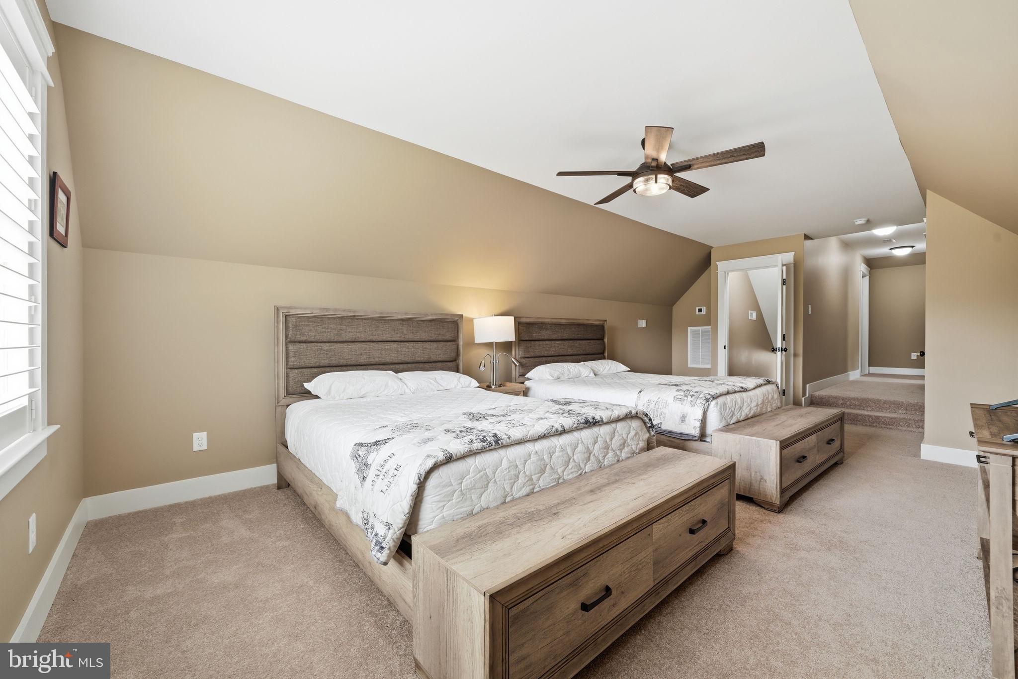 BEAR CASTLE - Residential