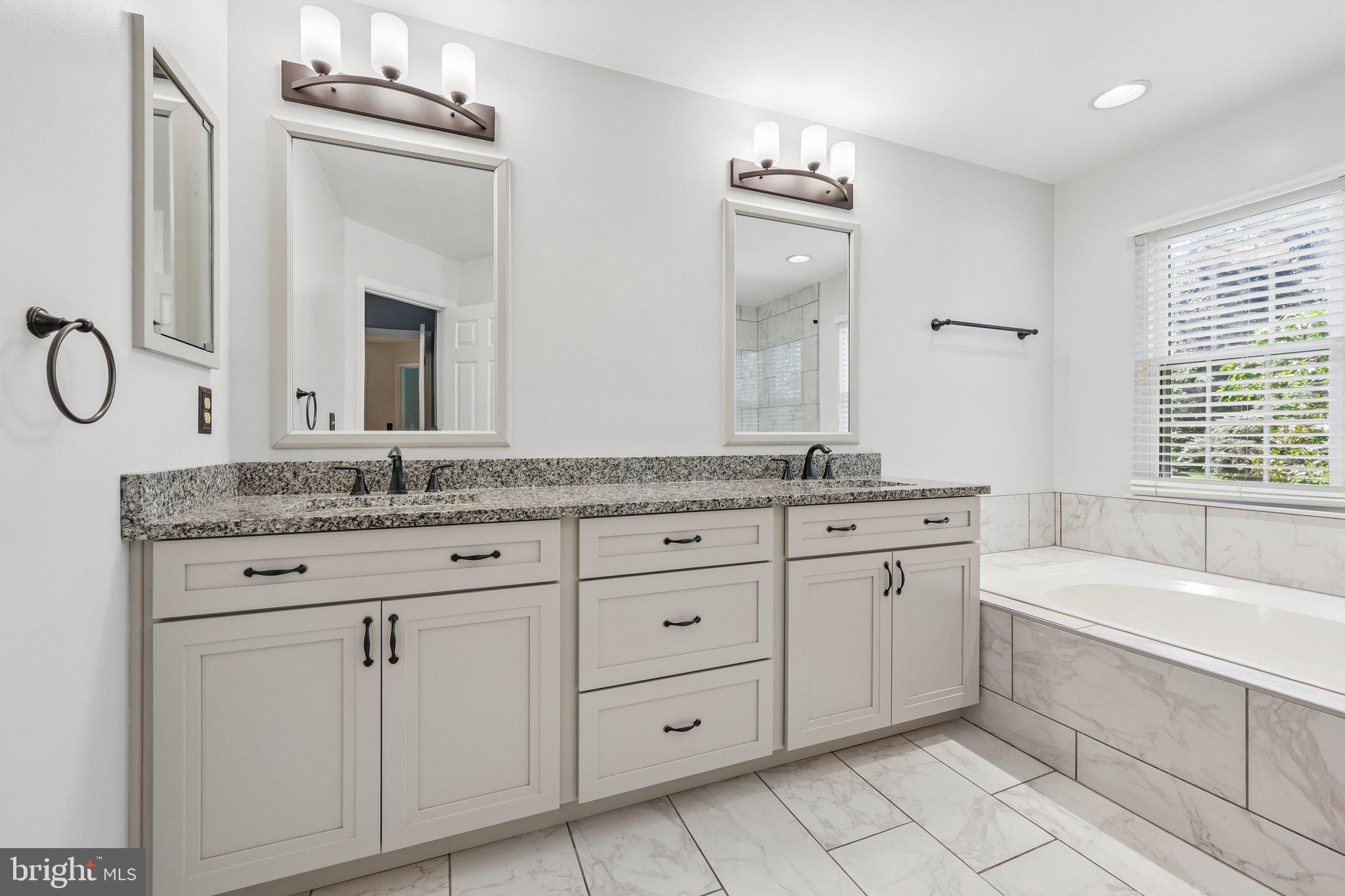 ASHTON DOWNS - Residential