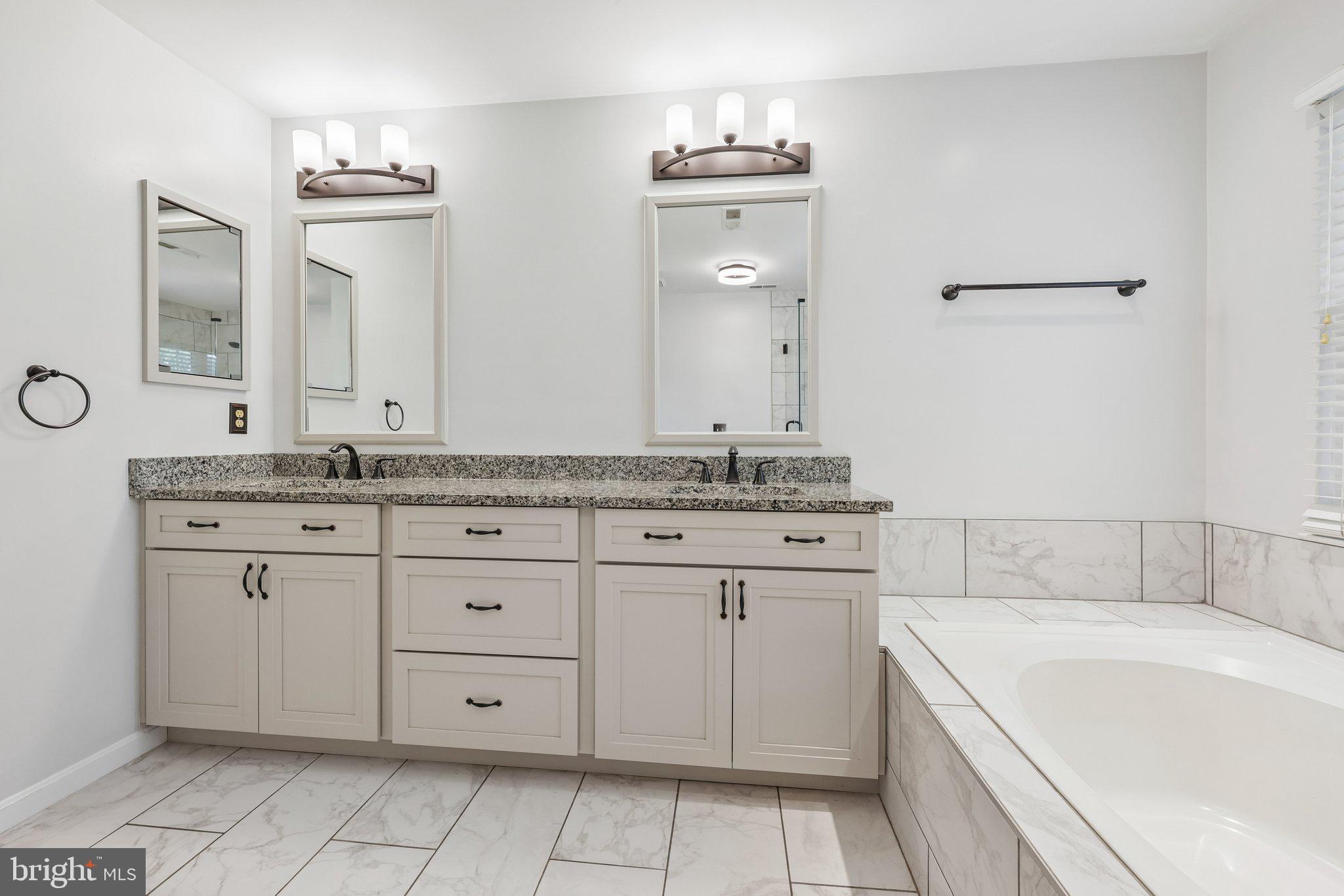 ASHTON DOWNS - Residential