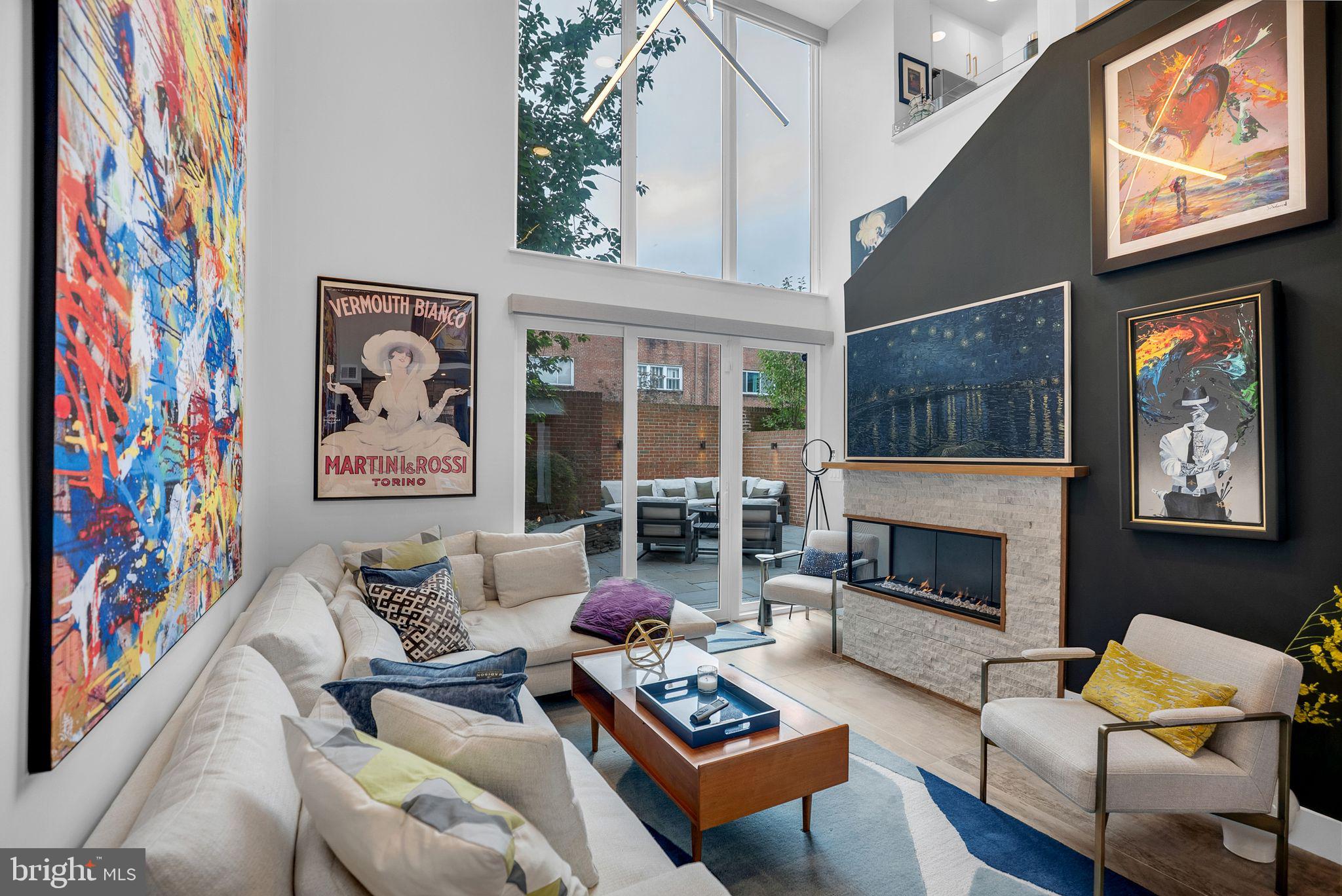 SOCIETY HILL - Residential