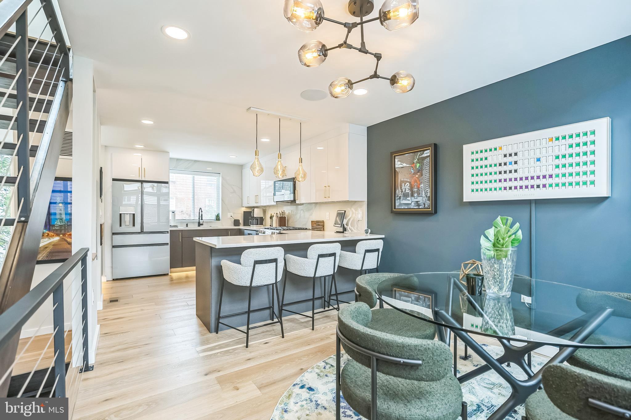 SOCIETY HILL - Residential