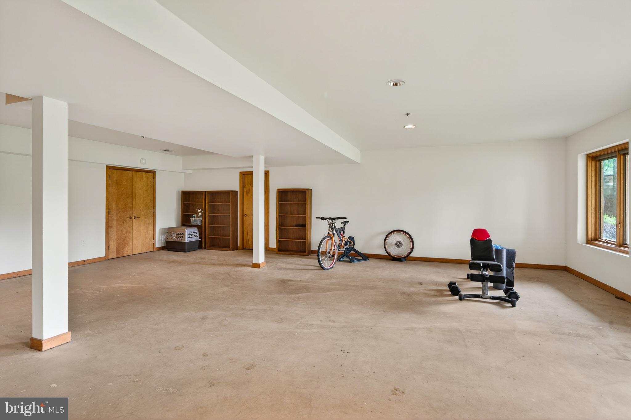 PENN OAKS ESTATES - Residential