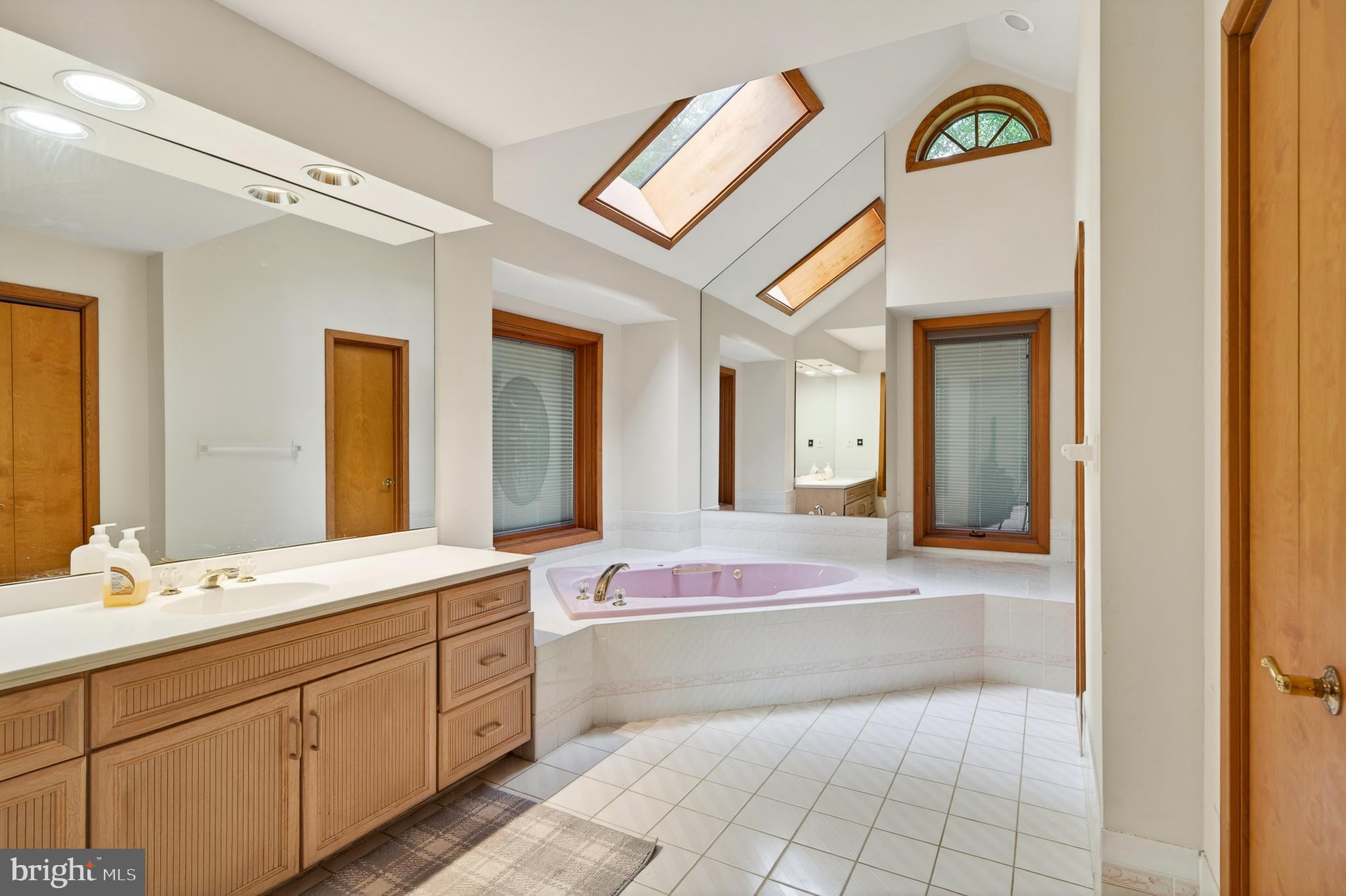 PENN OAKS ESTATES - Residential