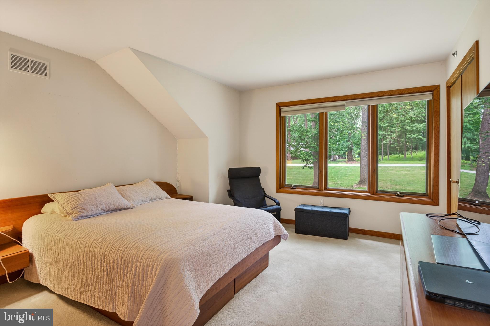 PENN OAKS ESTATES - Residential