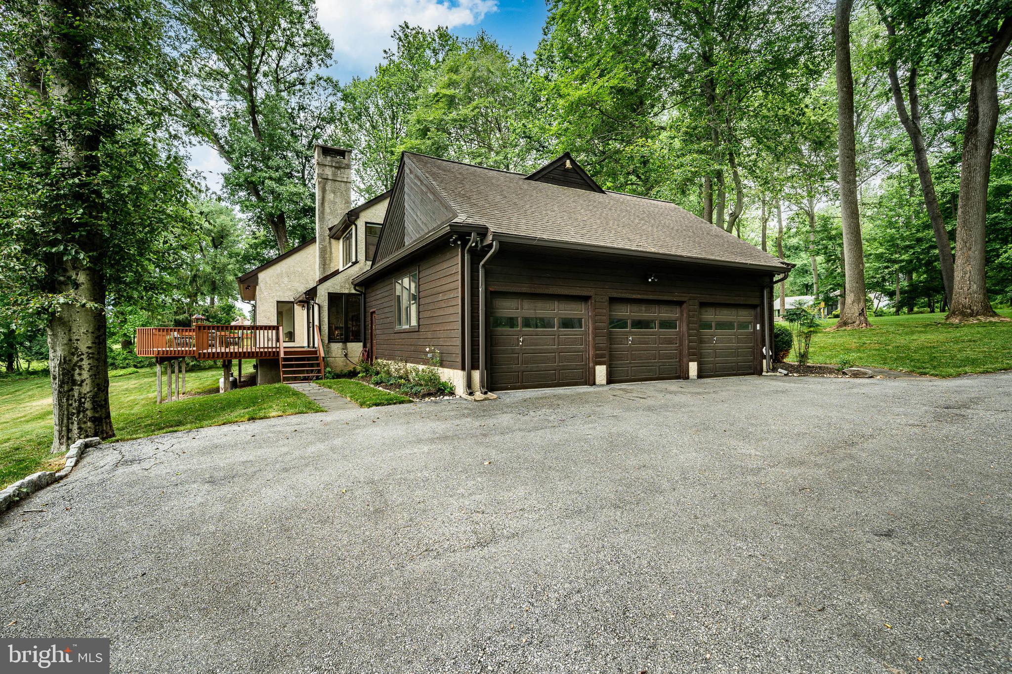 PENN OAKS ESTATES - Residential