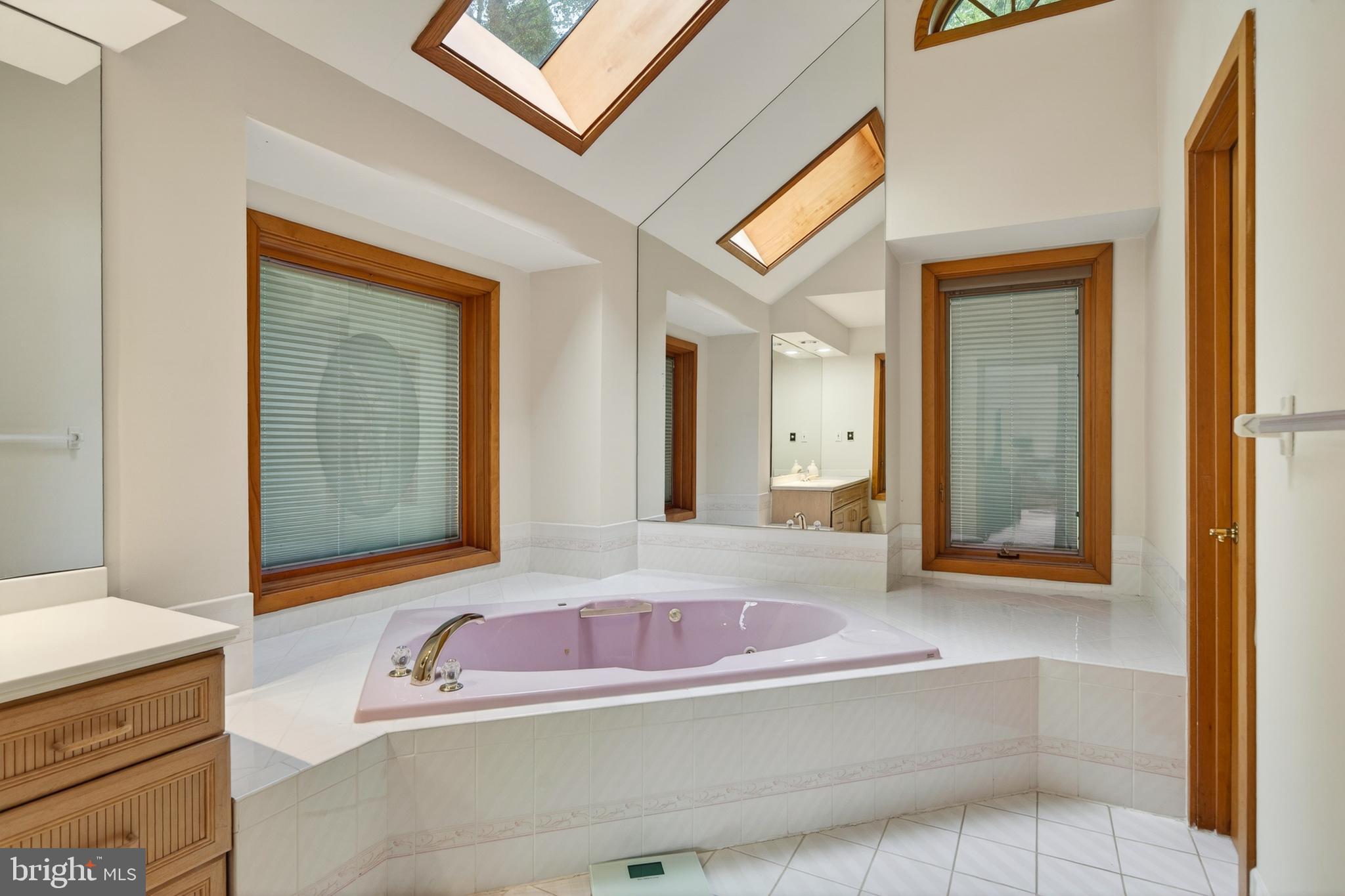 PENN OAKS ESTATES - Residential