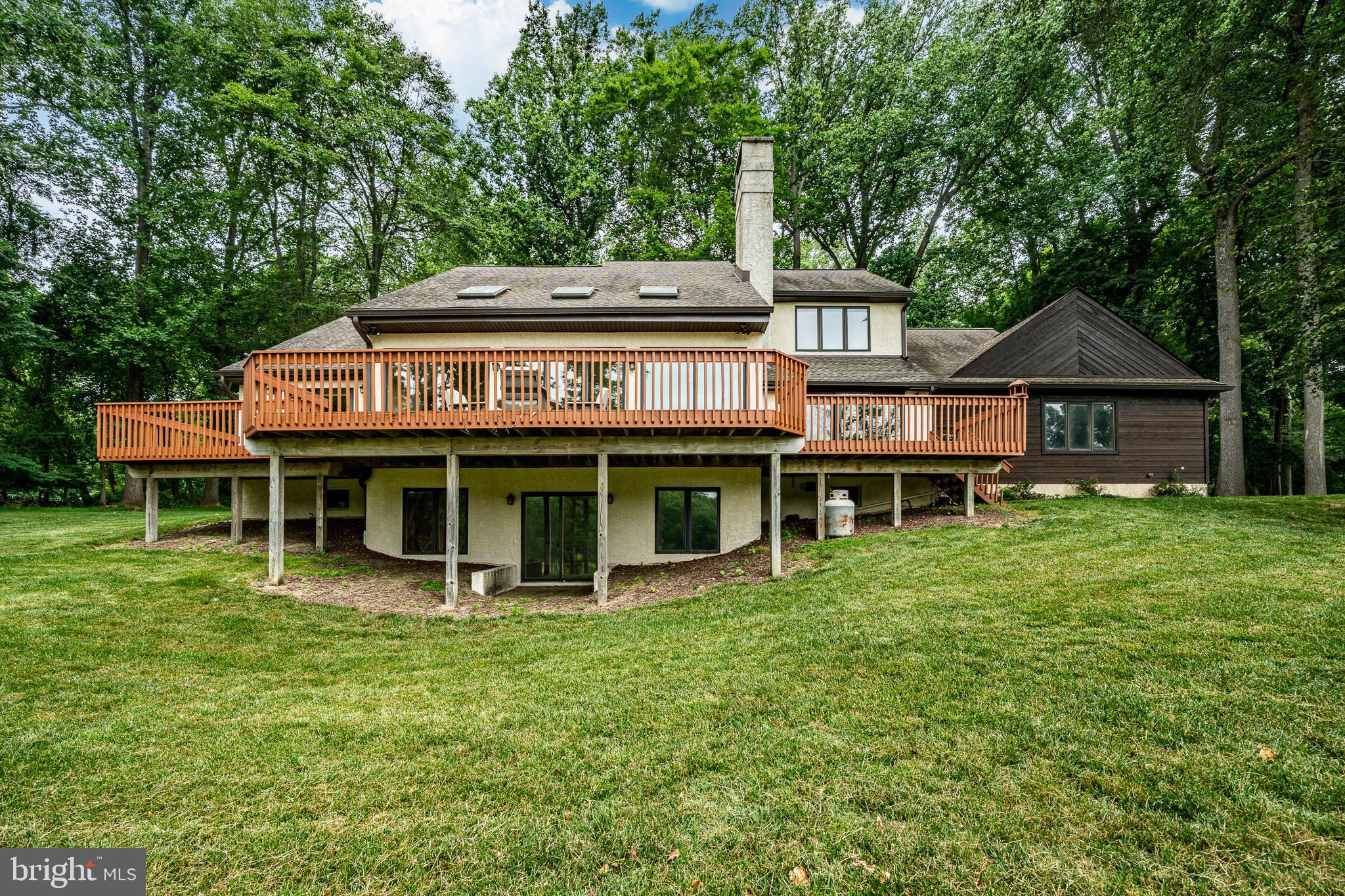 PENN OAKS ESTATES - Residential