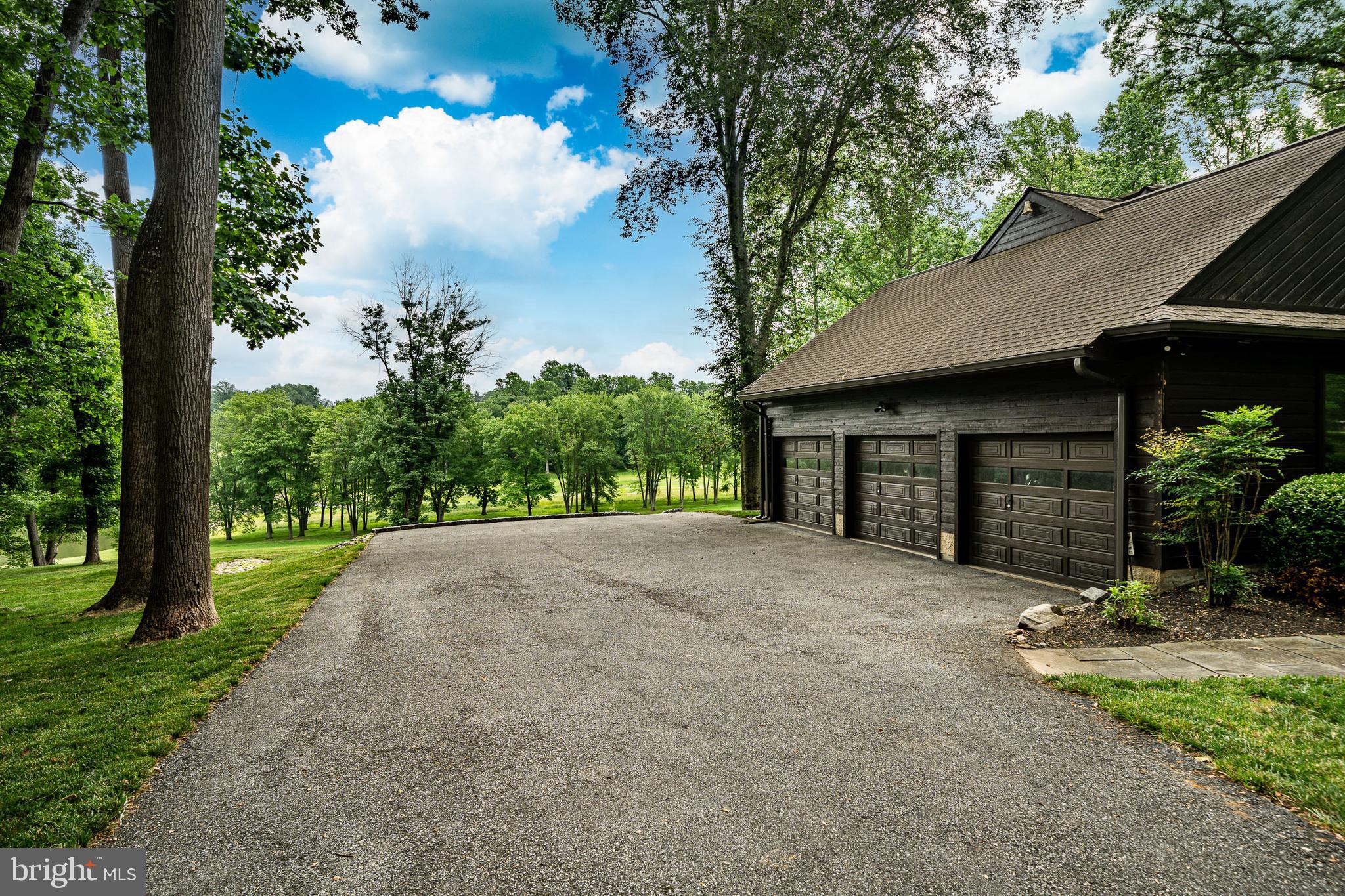 PENN OAKS ESTATES - Residential