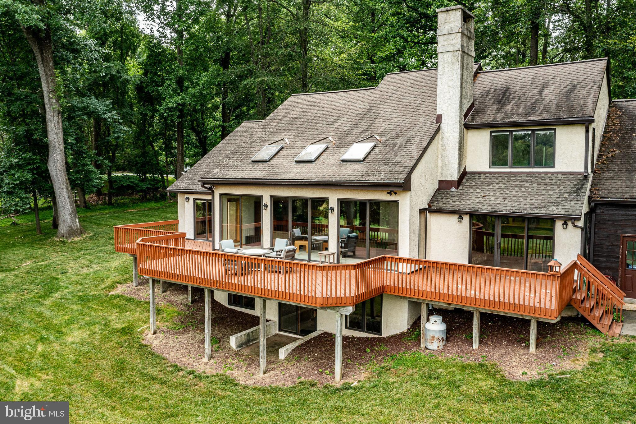 PENN OAKS ESTATES - Residential
