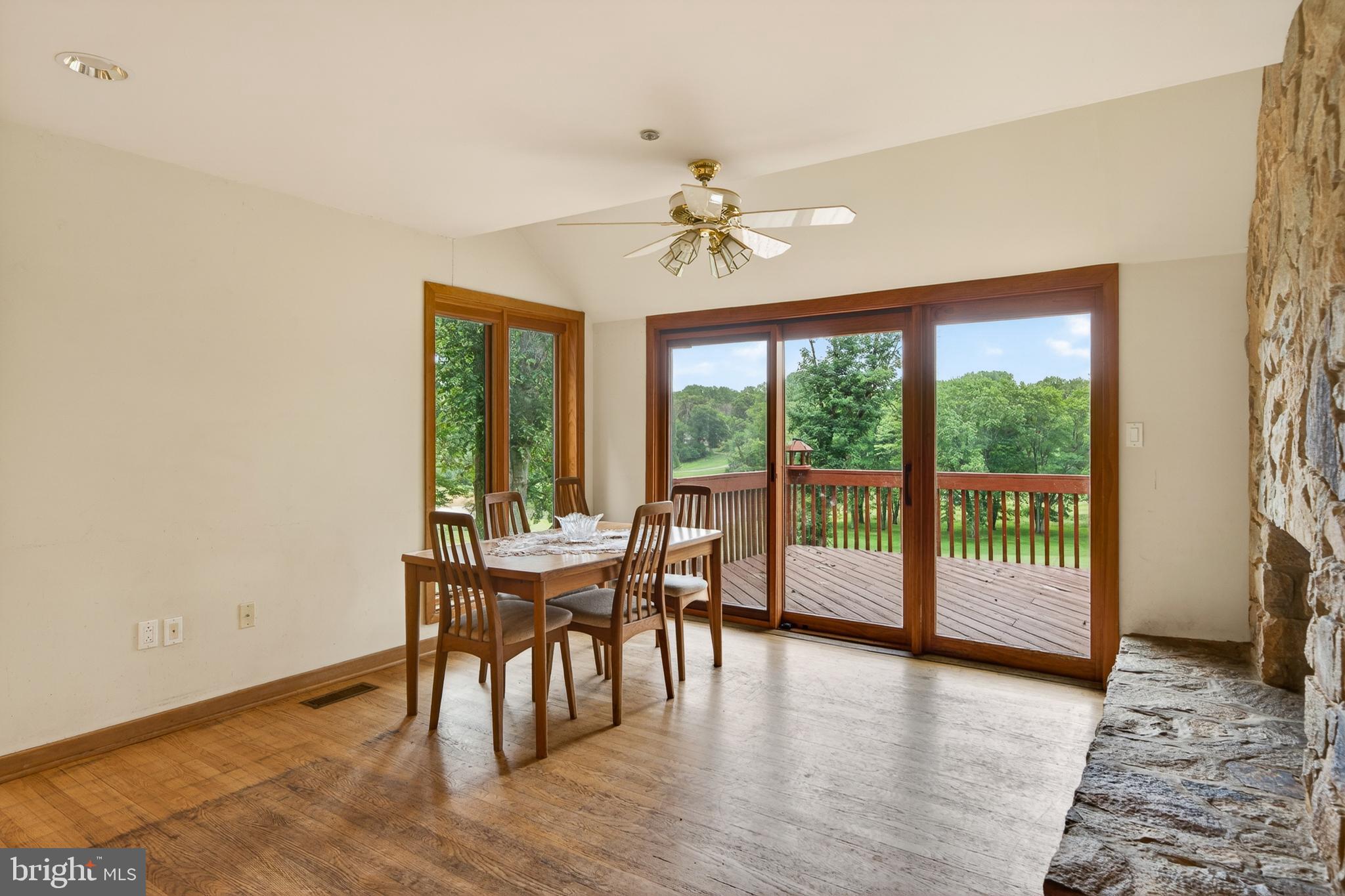 PENN OAKS ESTATES - Residential