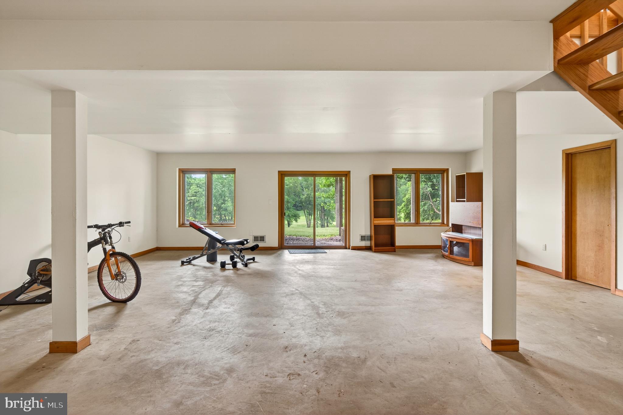 PENN OAKS ESTATES - Residential