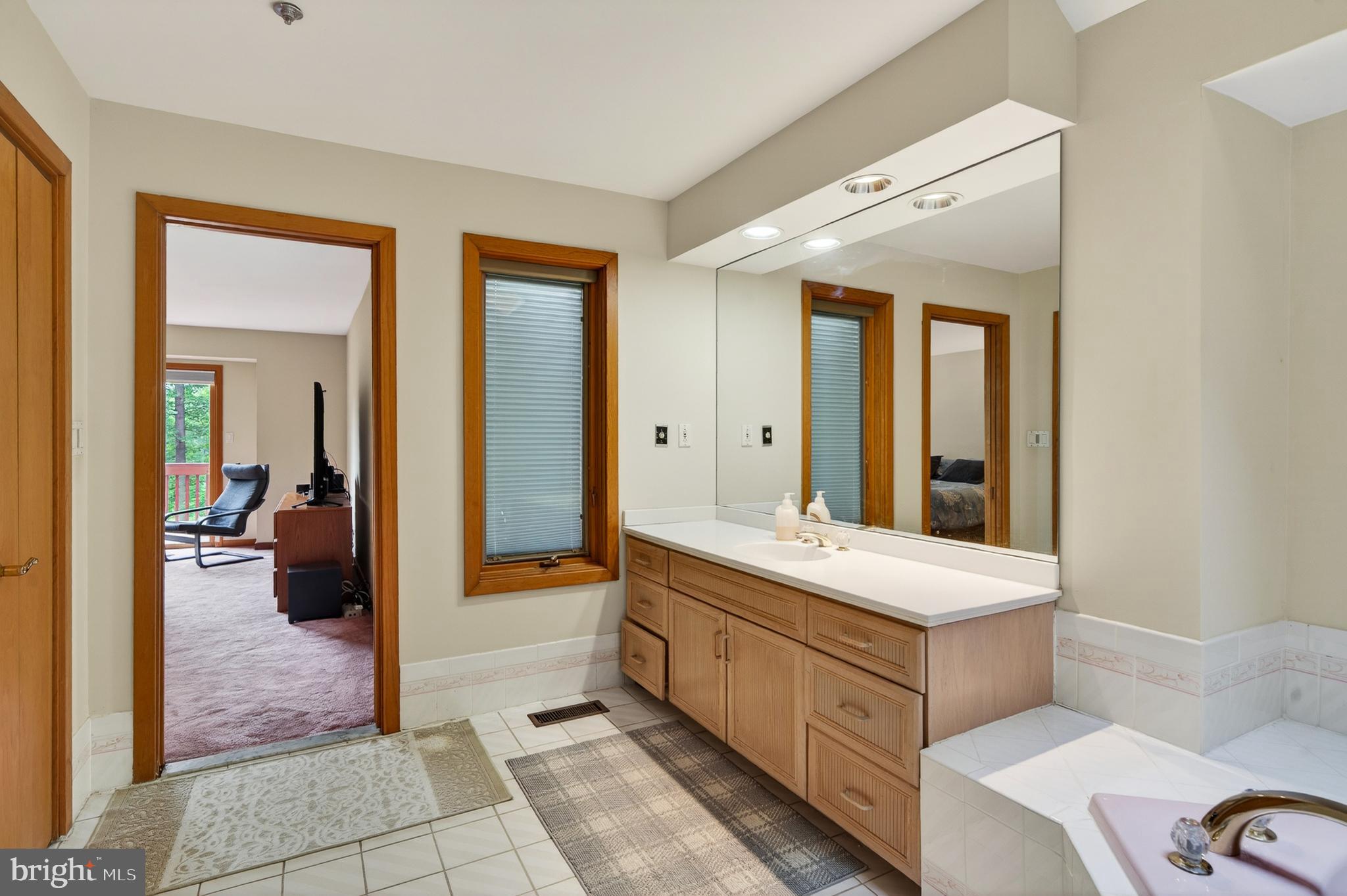 PENN OAKS ESTATES - Residential