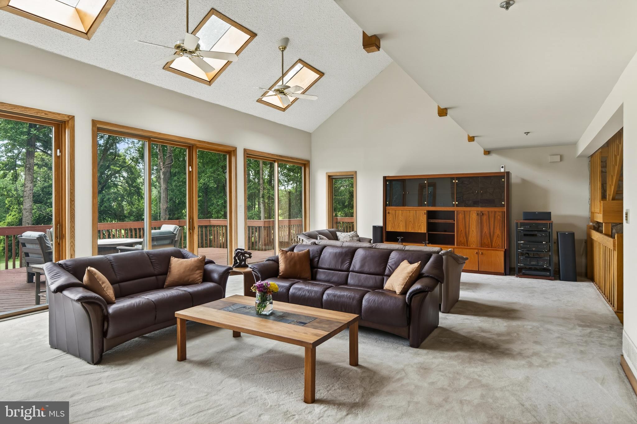 PENN OAKS ESTATES - Residential