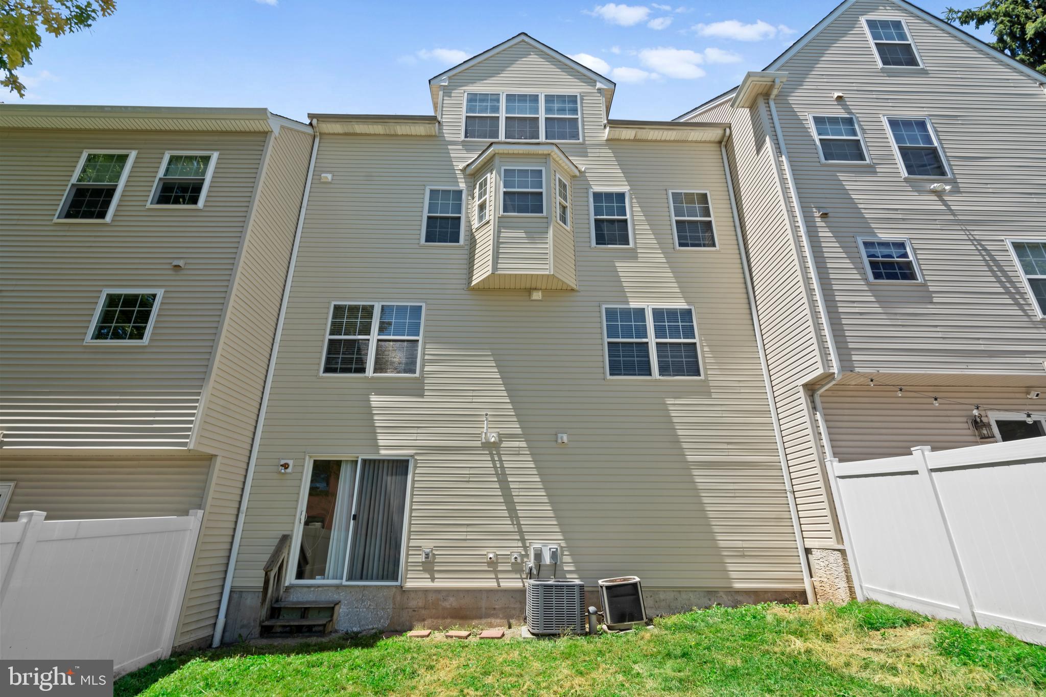 CONSHOHOCKEN - Residential