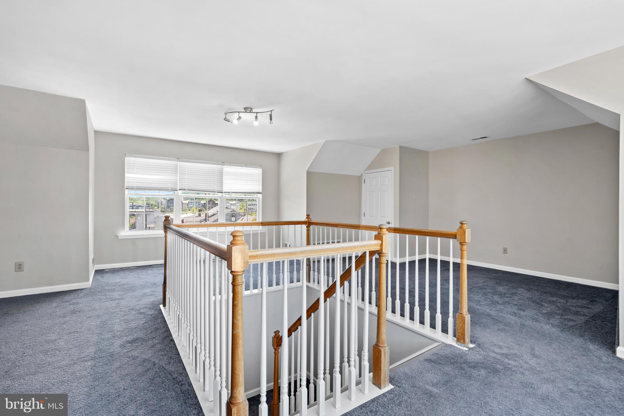 CONSHOHOCKEN - Residential