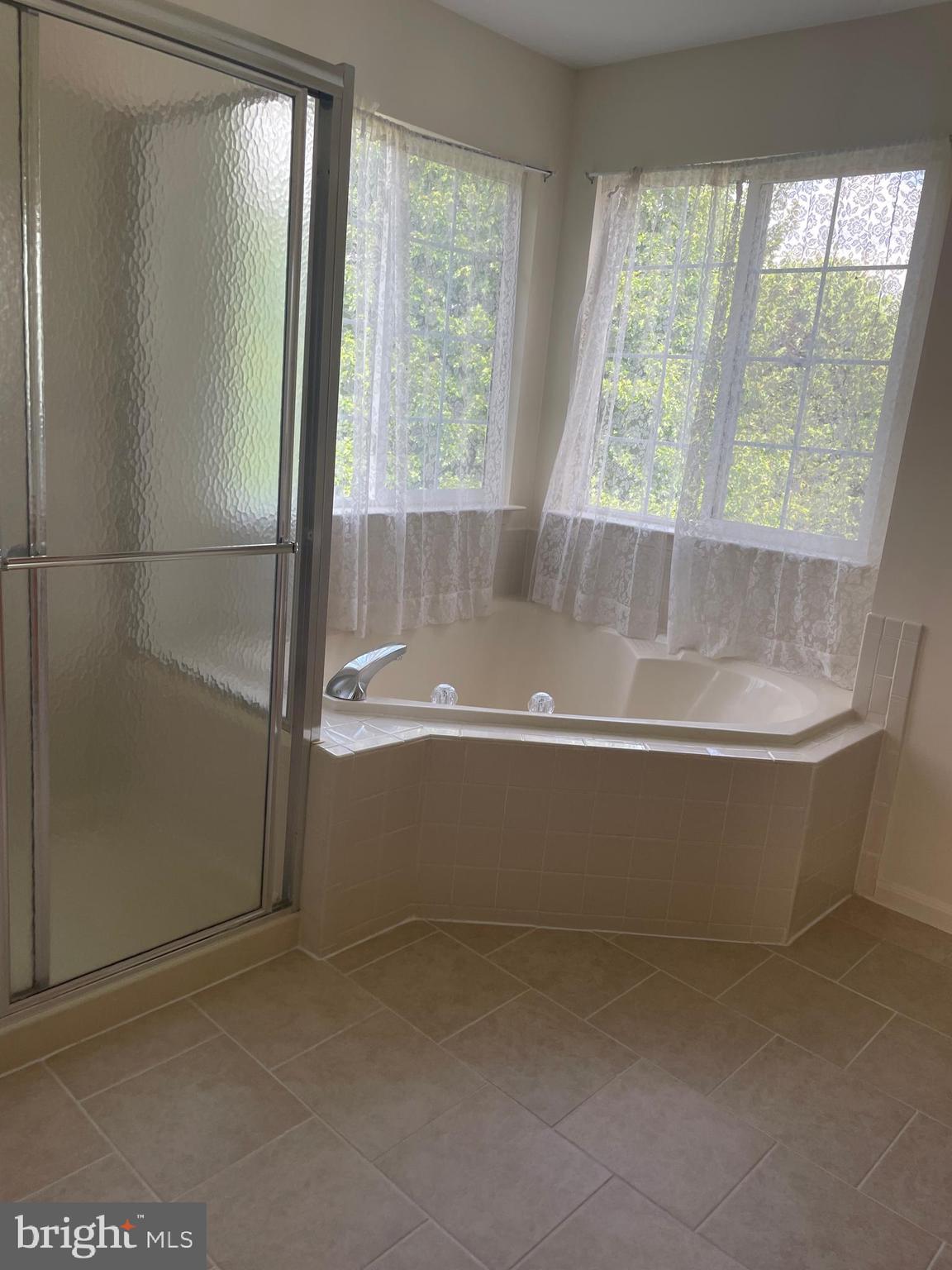 ONE LOUDOUN - Residential Lease