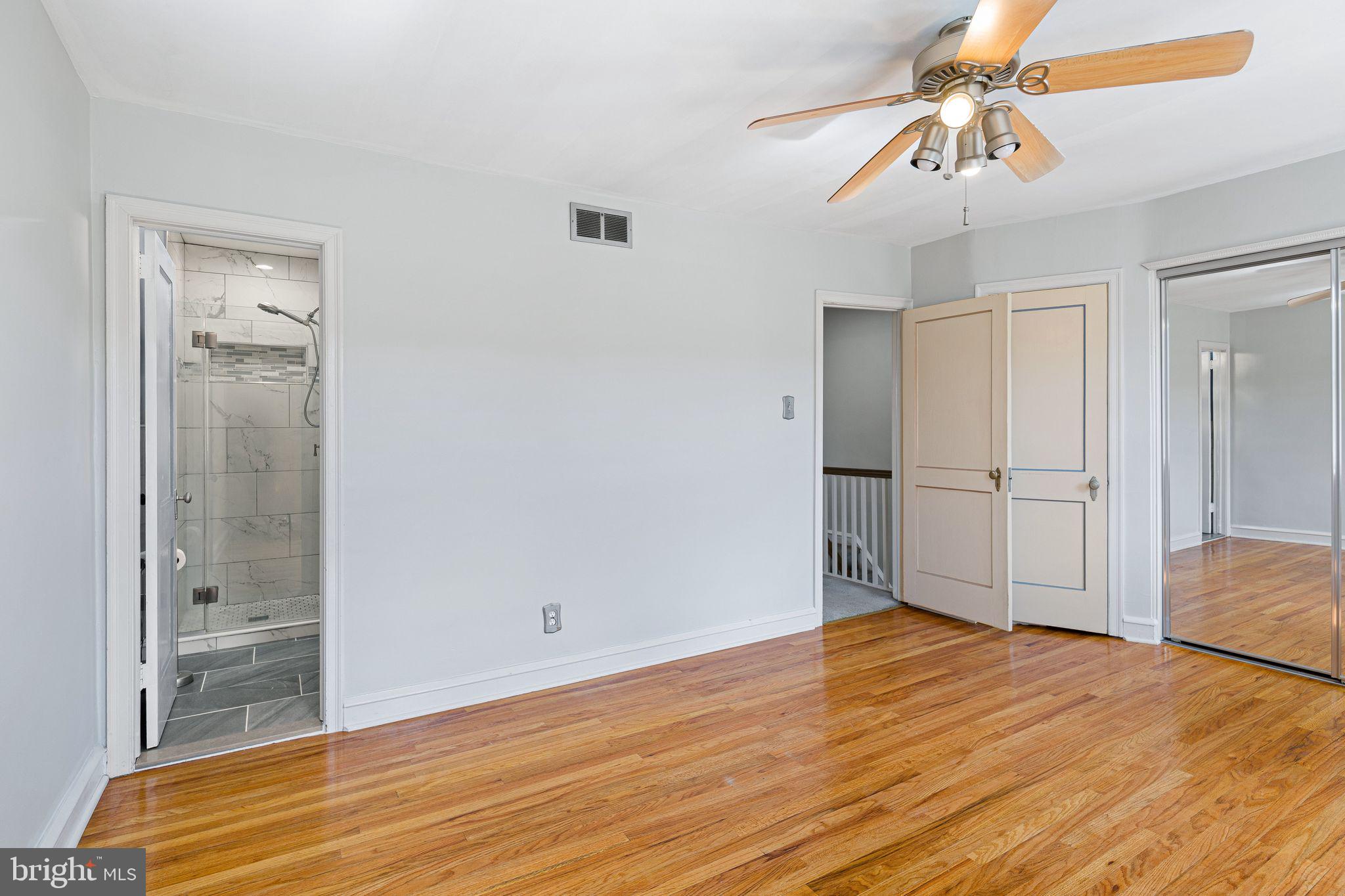OXFORD CIRCLE - Residential