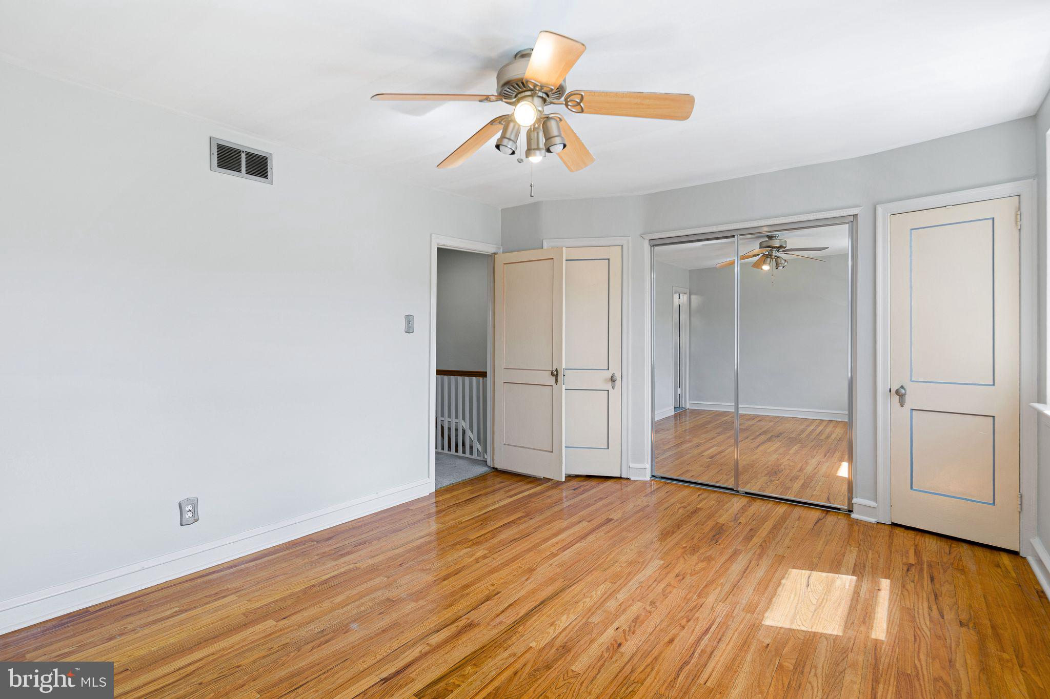 OXFORD CIRCLE - Residential